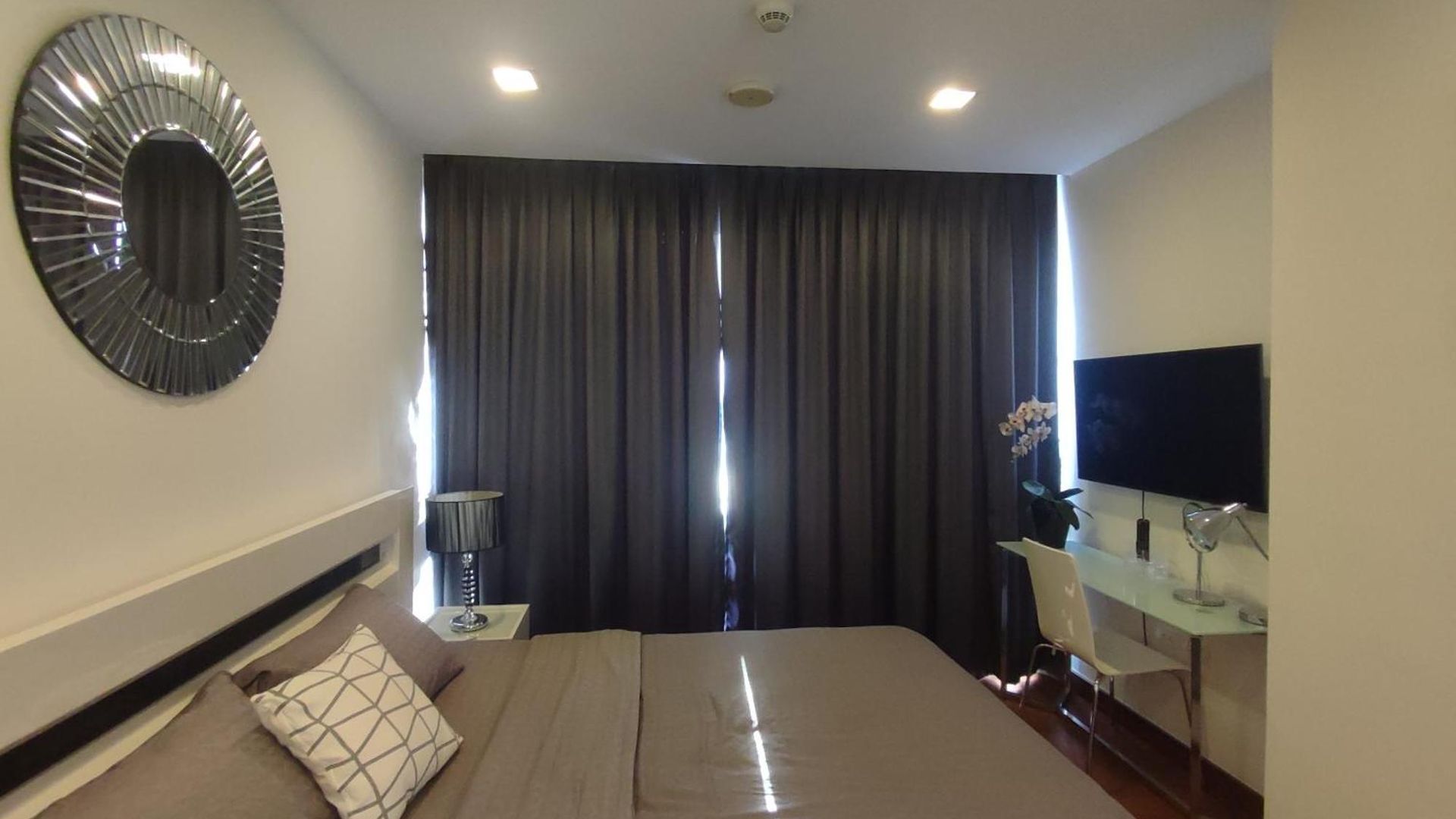 อพาร์ทเม้น The Palm Wongamat *