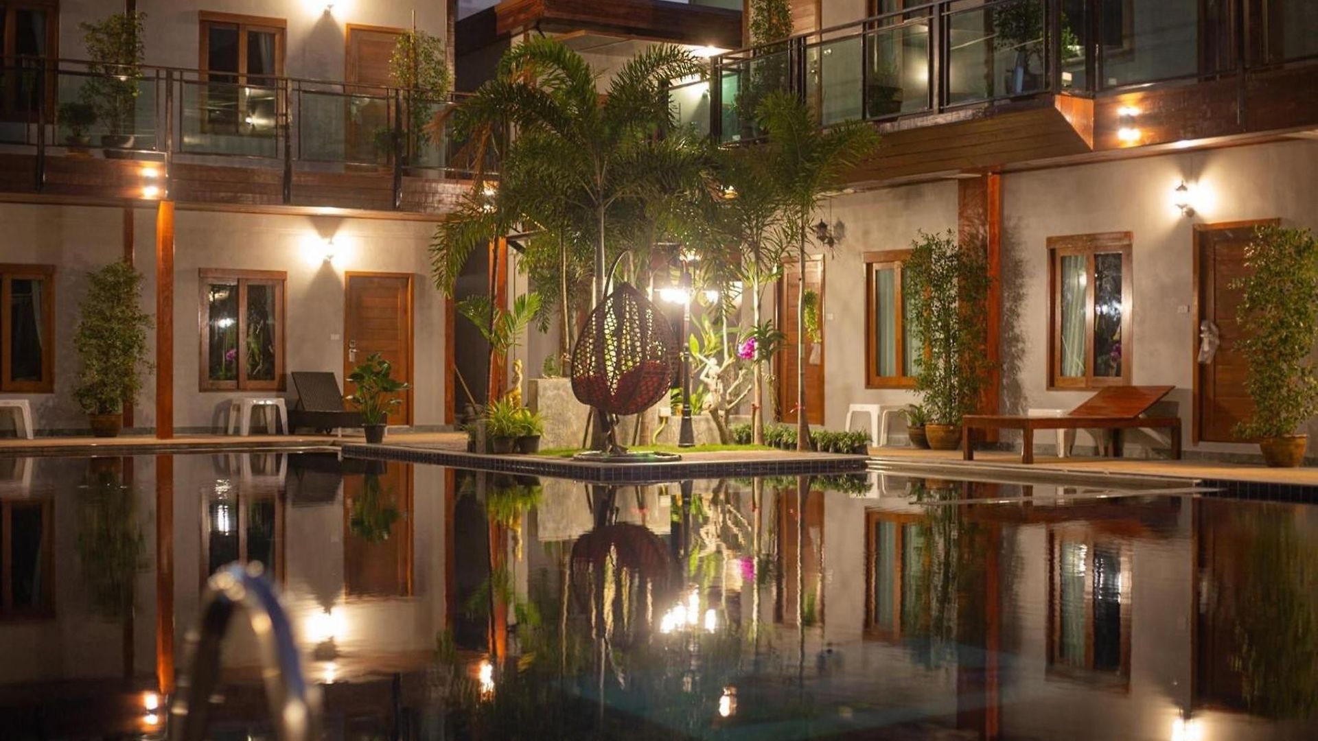 Paradise Land โรงแรม Pattaya