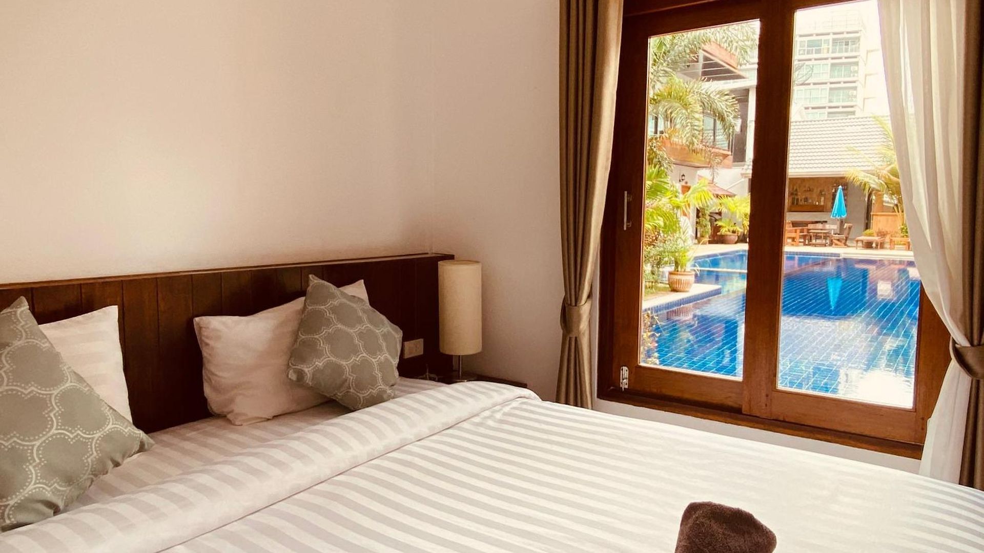 Paradise Land โรงแรม 3*