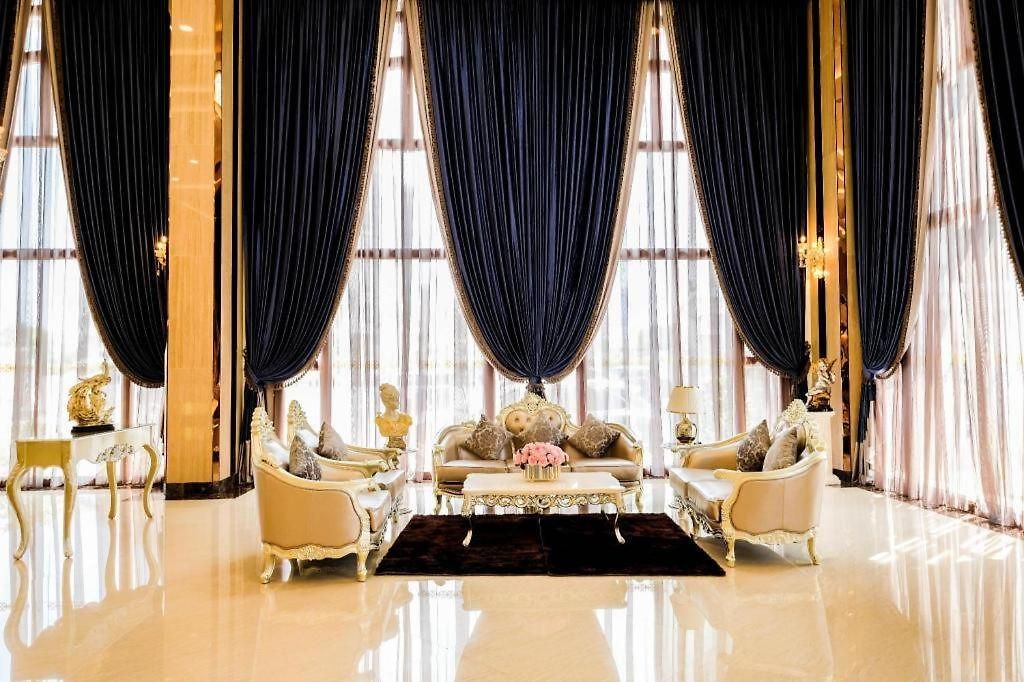 Lk Grand Empire โรงแรม