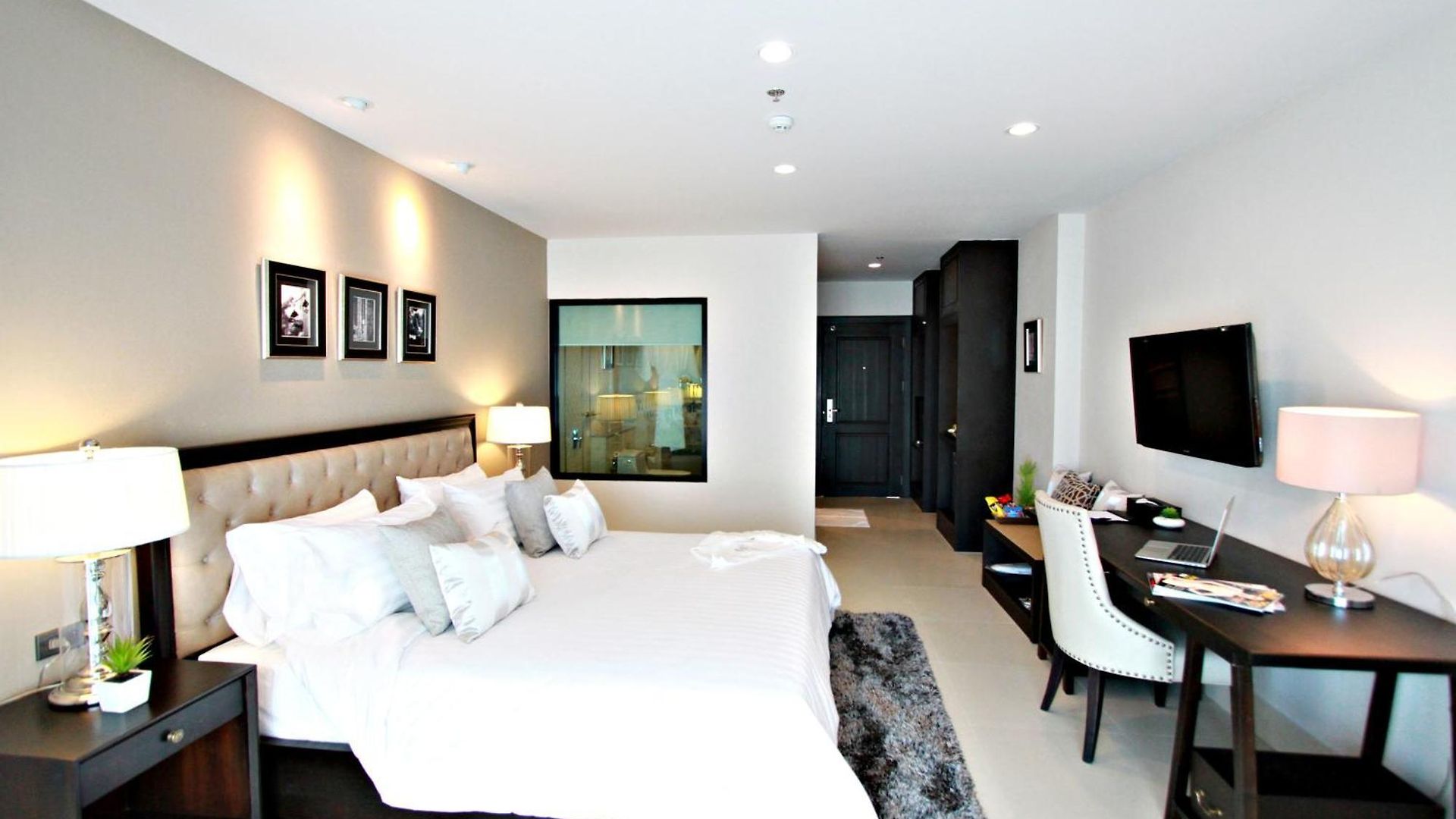 โรงแรม Sn - Sha
