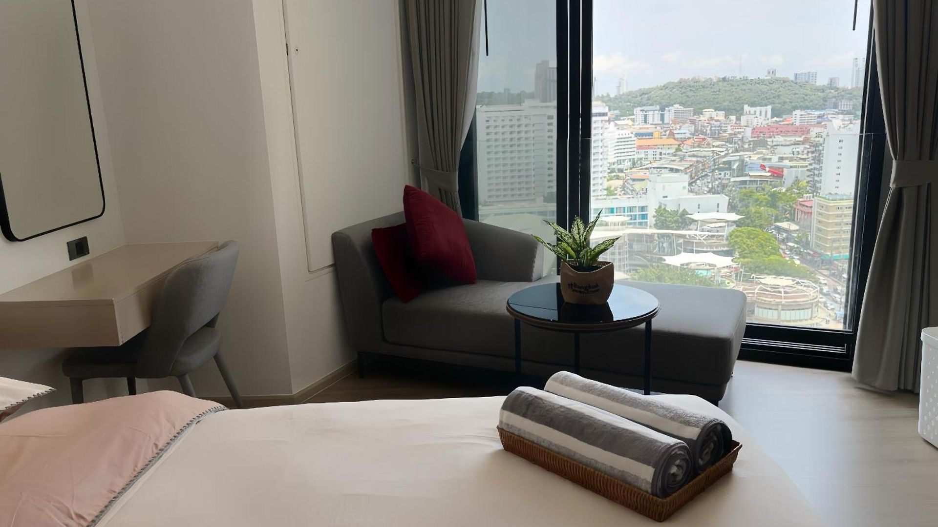 Edge 豪华公寓 * Pattaya
