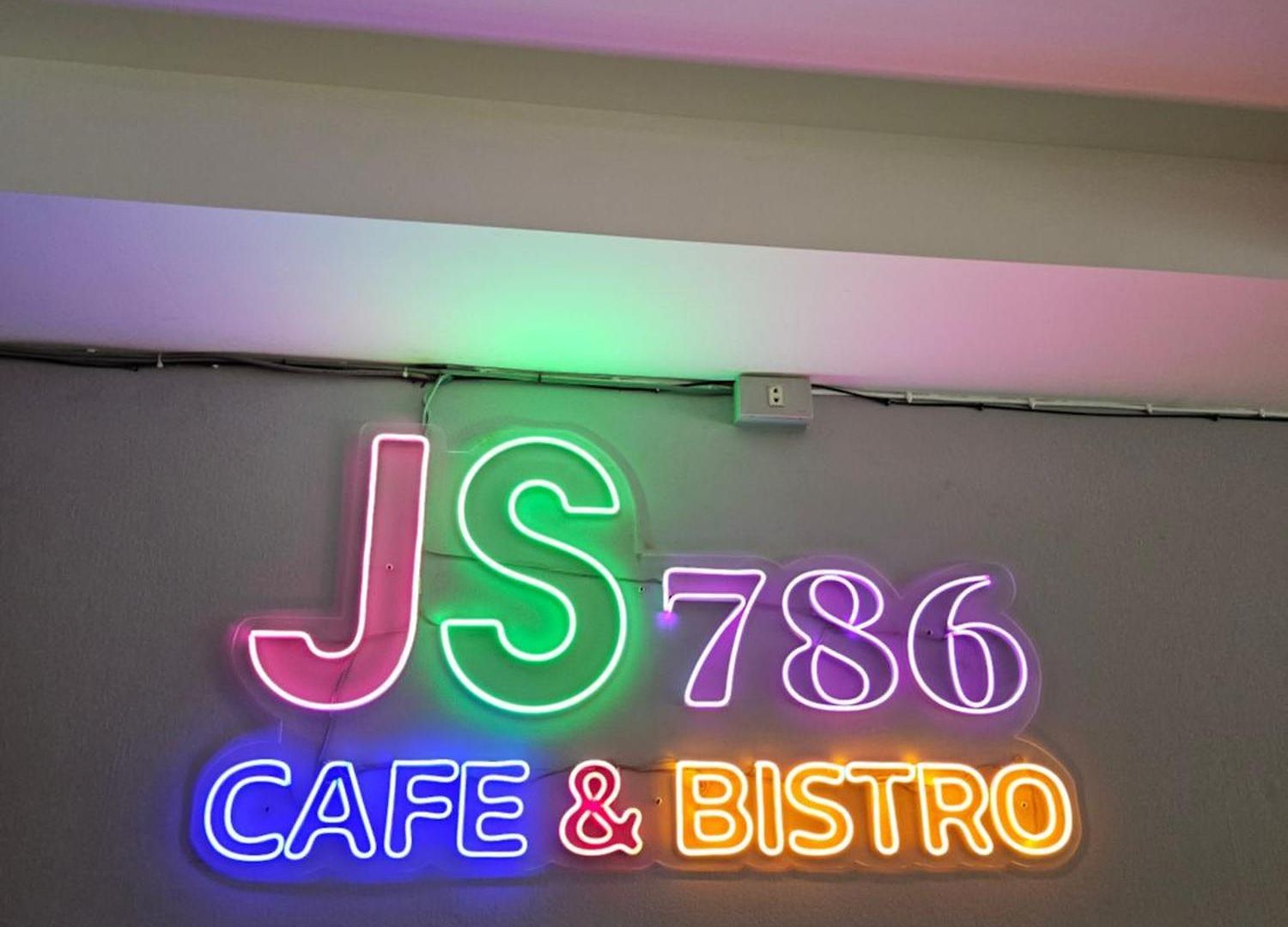 Js786 Cafe&bistro ที่พัก Pattaya