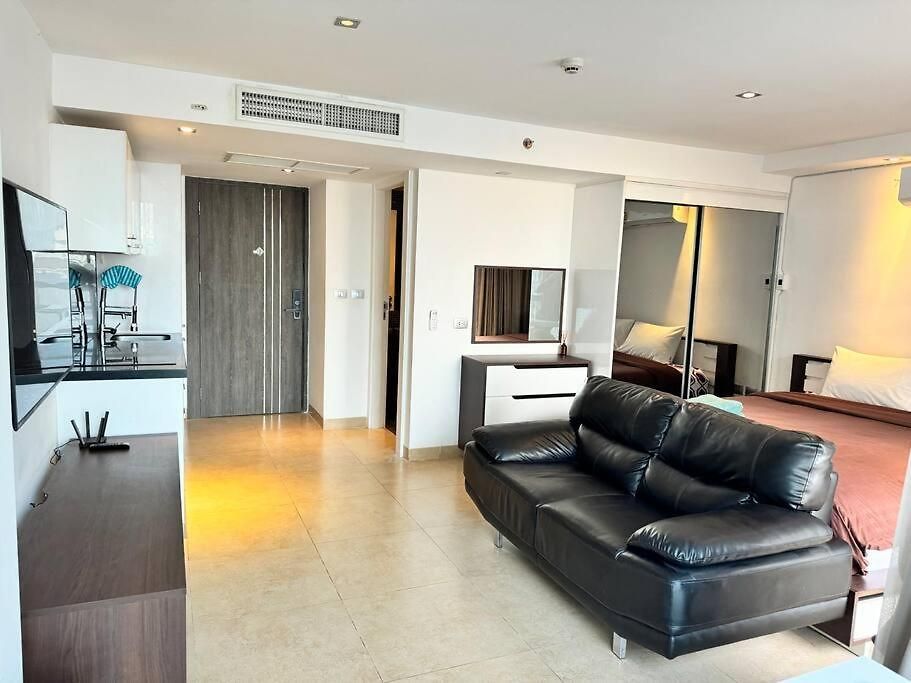 Centara Avenue Poolview 6th Floor Pattaya