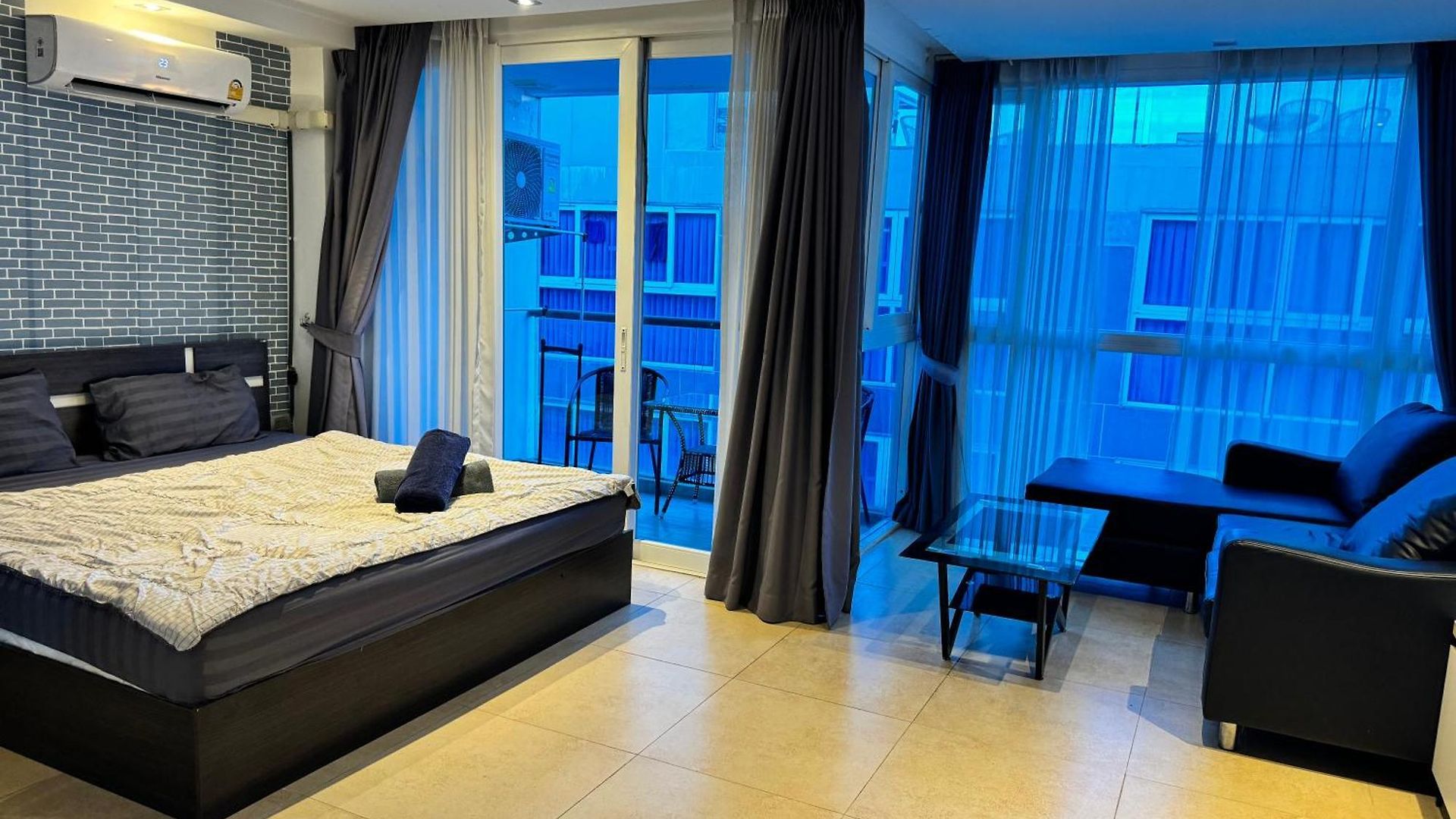 Centara Avenue Residences 8th Floor Smart Tv * Pattaya