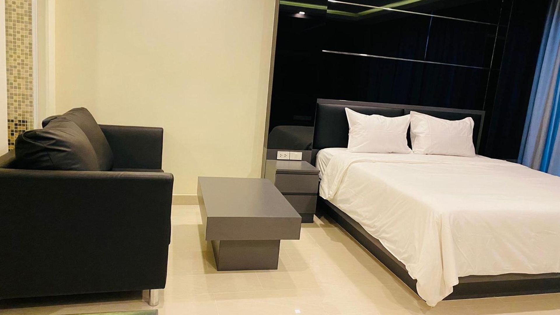 Grand Avenue By Bormon อพาร์ทเม้น Pattaya