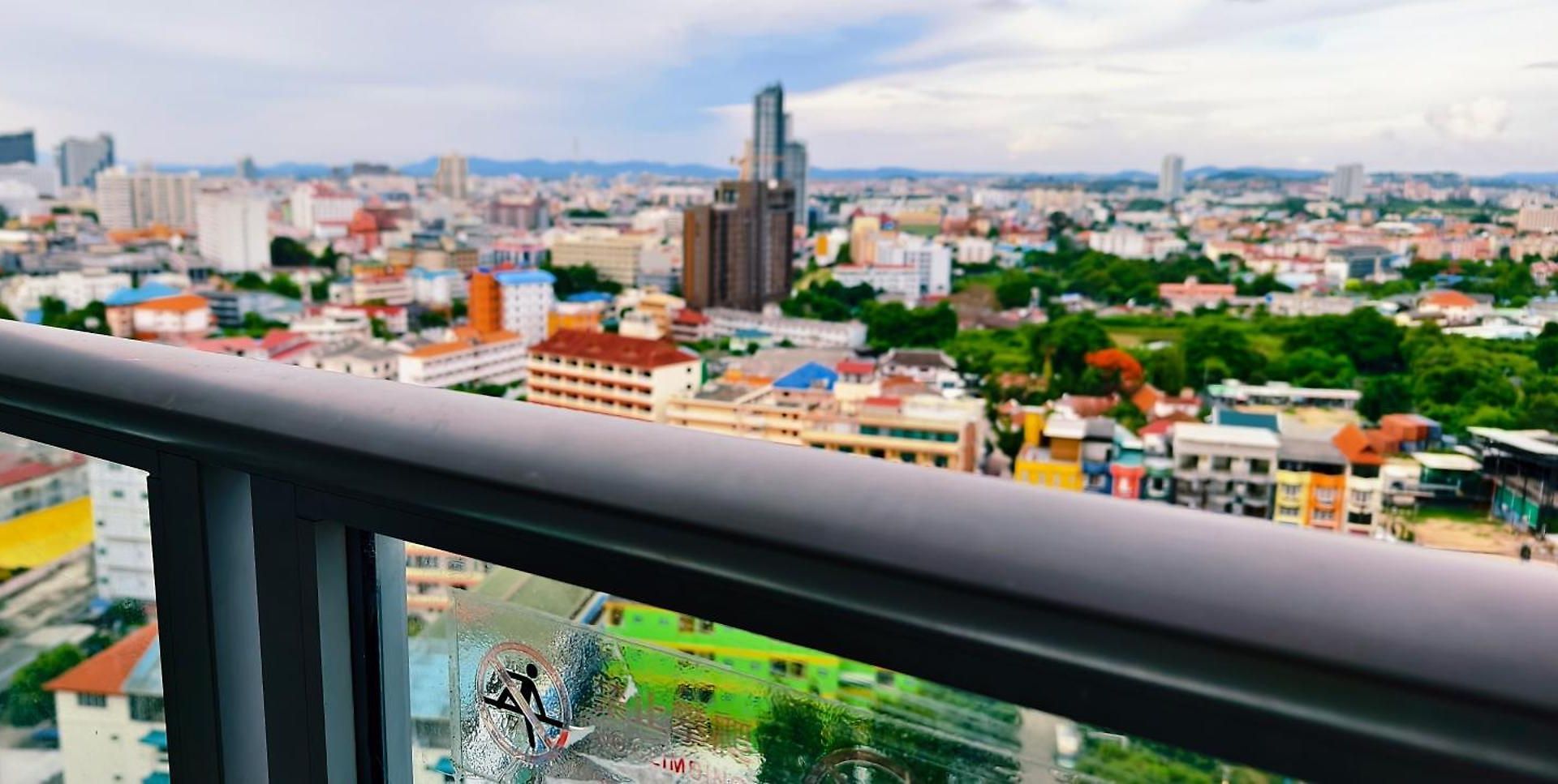 อพาร์ทเม้น Unixx Delux View Near Walking Street
