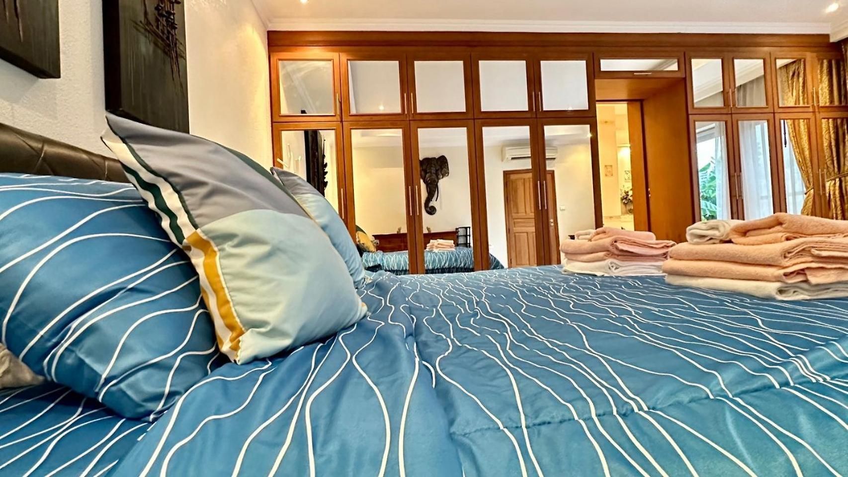 Villa Luxury Garden Pool Near & Walking Street