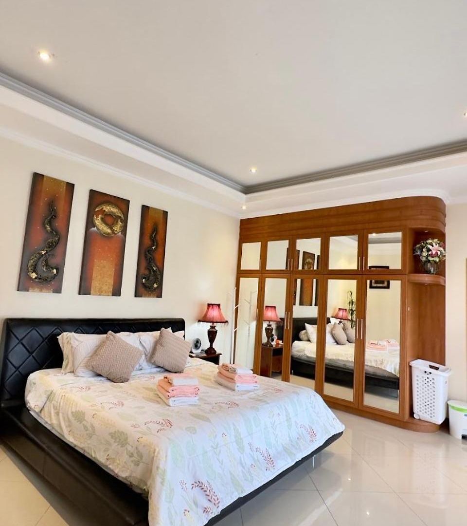 Luxury Garden Pool Near & Walking Street *