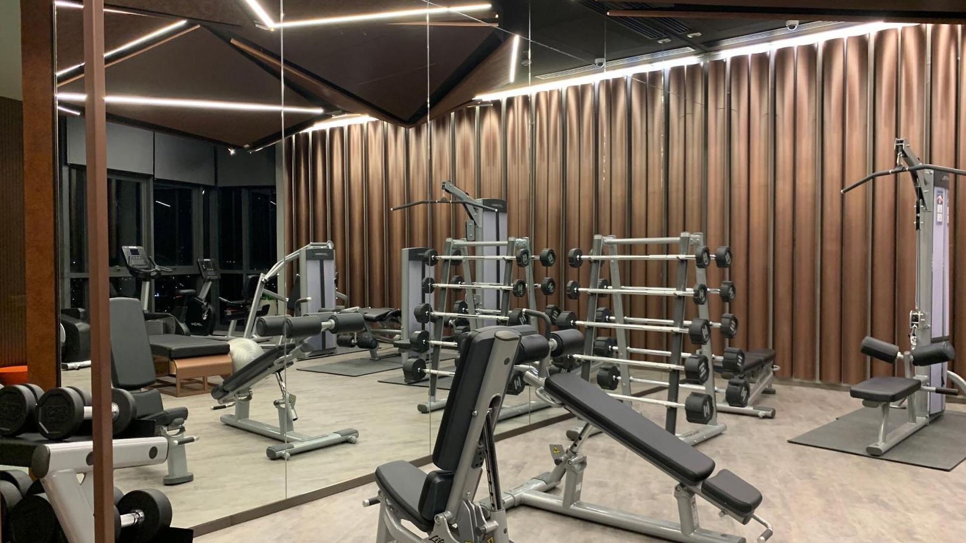Edge Pty Luxury Front Seaview 2bedroom อพาร์ทเม้น Pattaya
