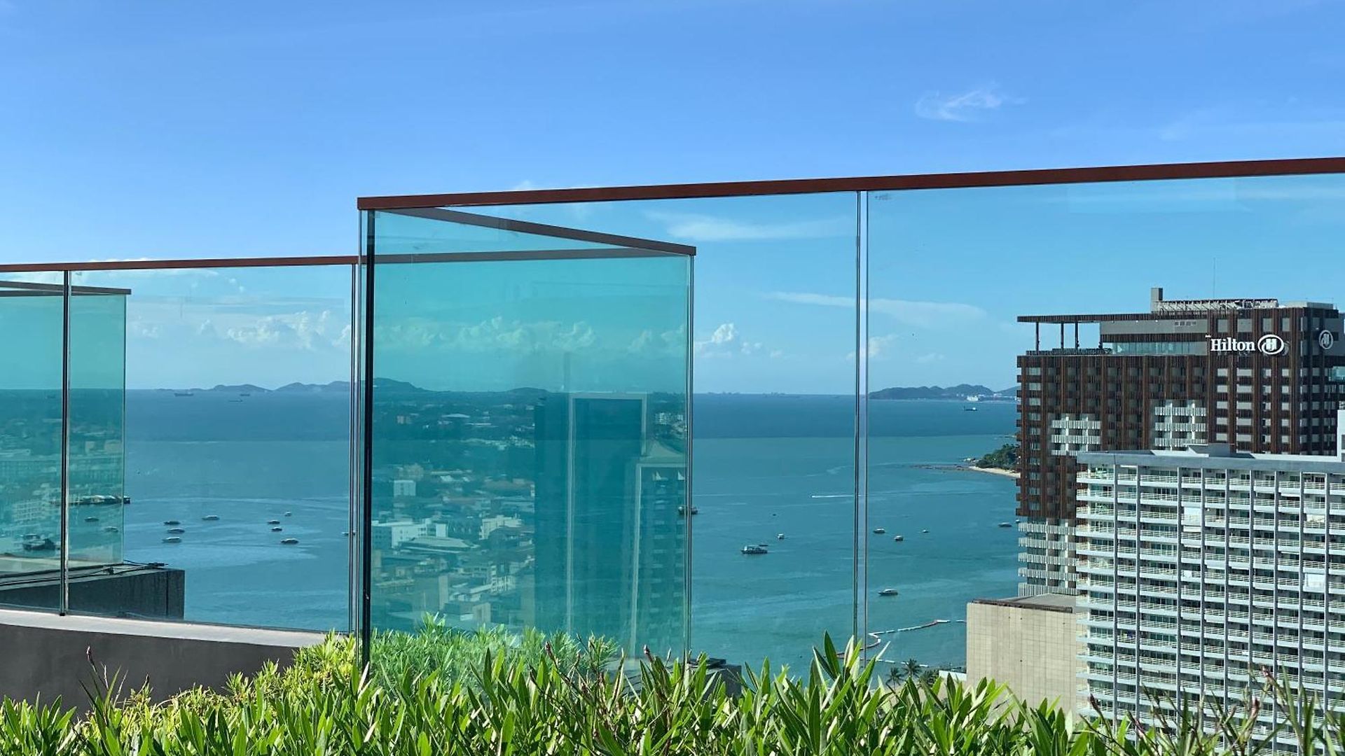 Edge Pty Luxury Front Seaview 2bedroom *