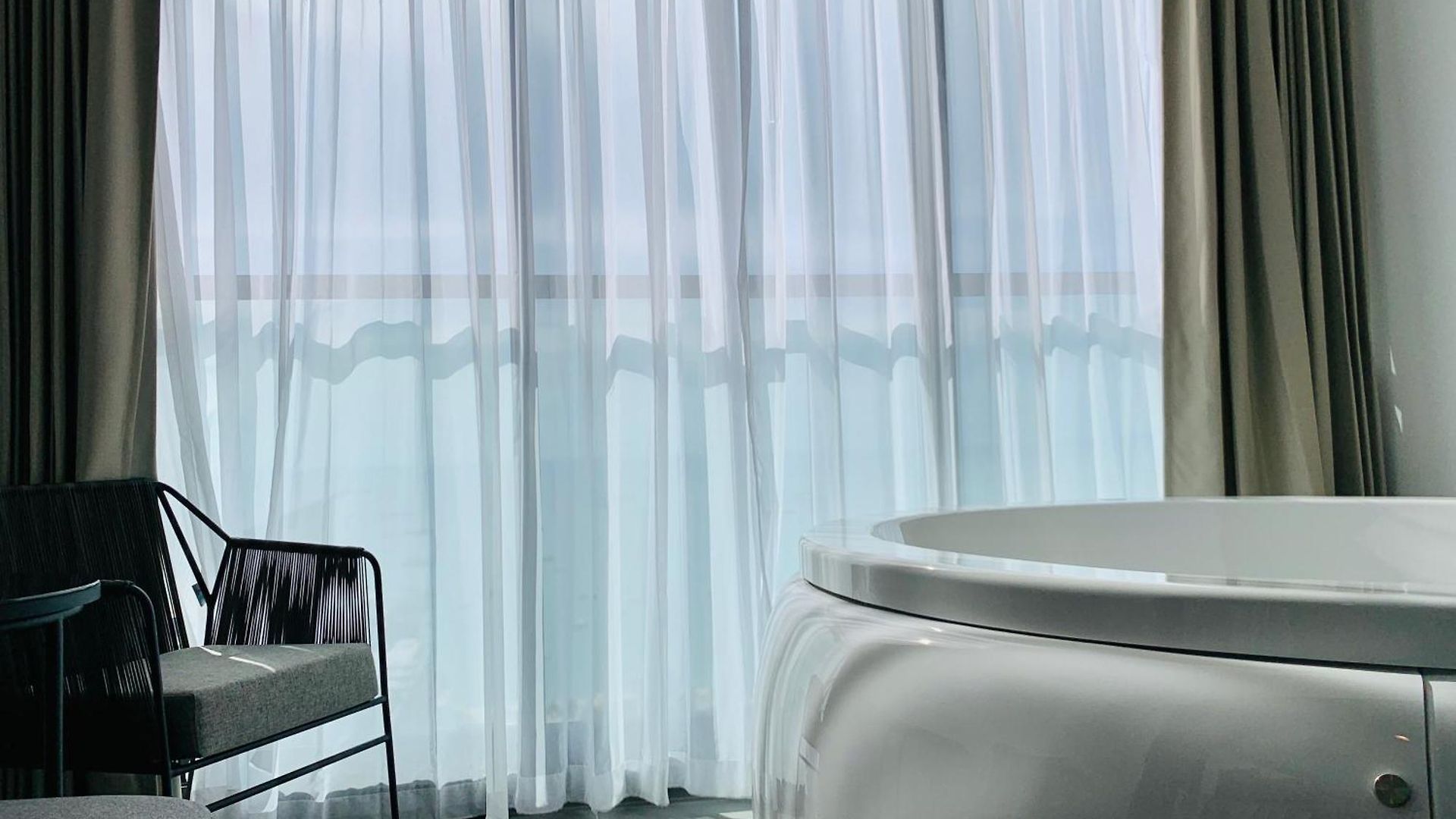 Edge Pty Luxury Front Seaview 2bedroom อพาร์ทเม้น Pattaya