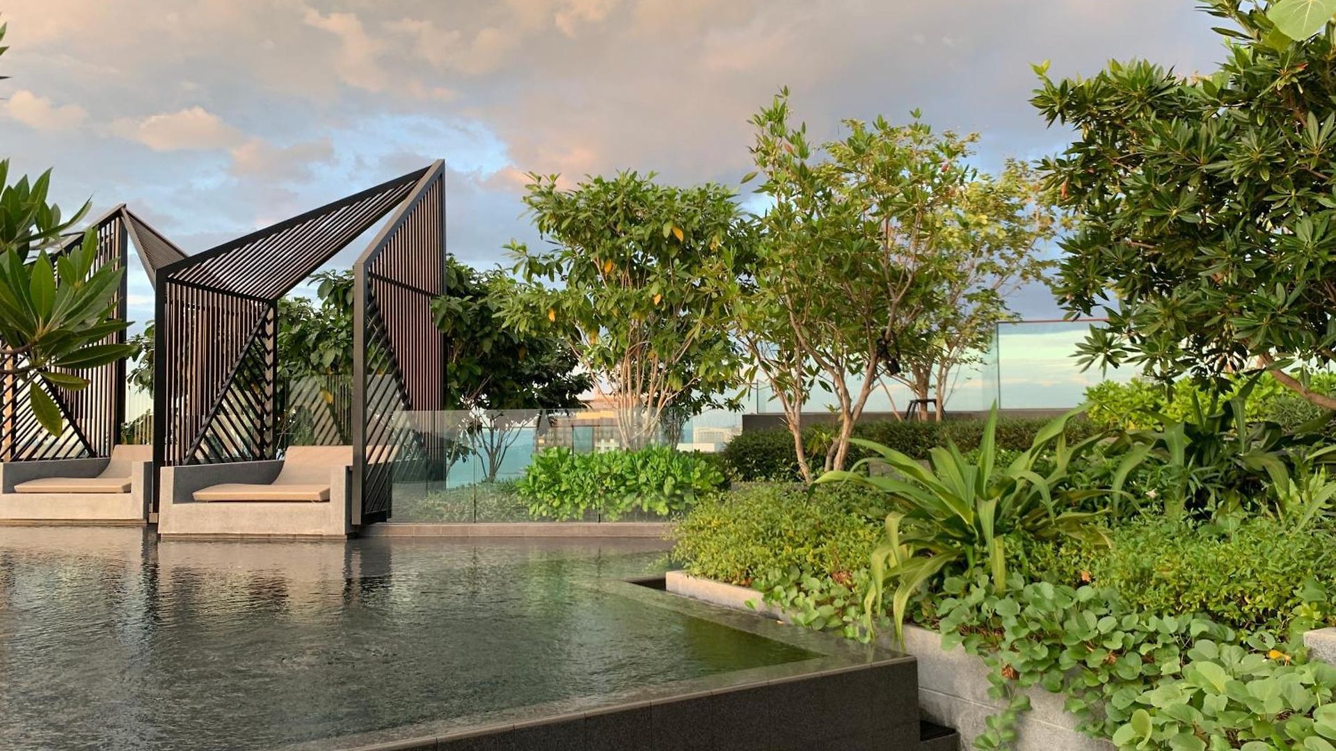 Edge Pty Luxury Front Seaview 2bedroom *
