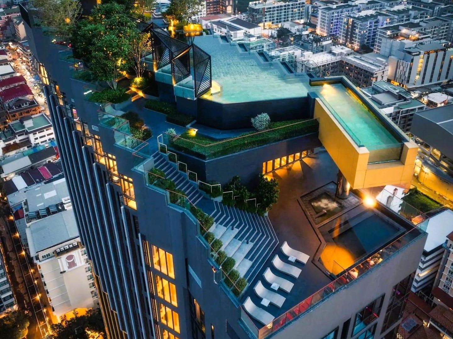 วันหยุดที่บ้าน Luxury Edge Pattaya