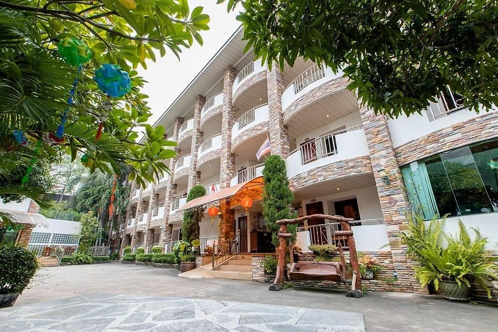 Selina Place Hotel Pattaya