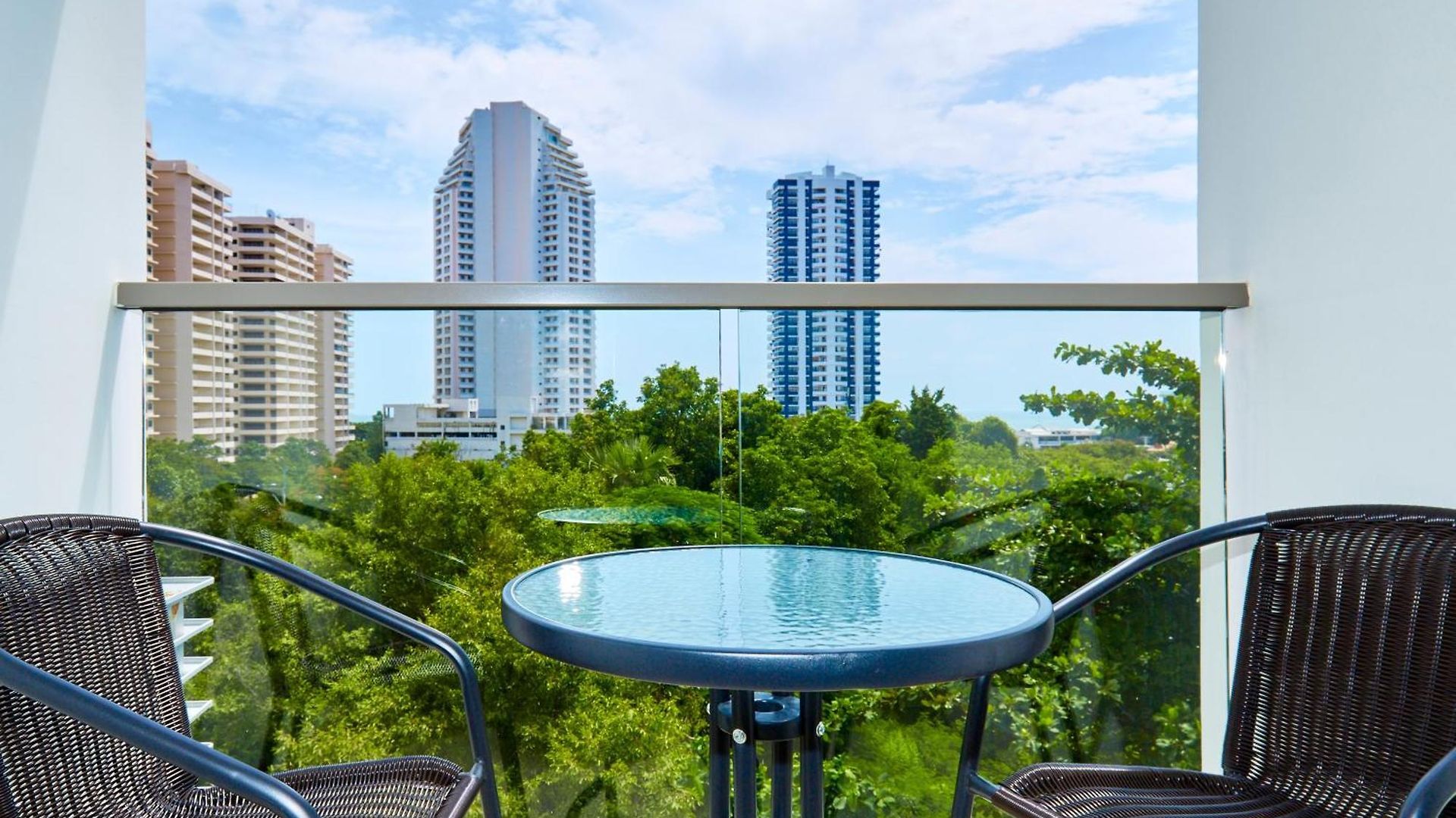 อพาร์ทเม้น Laguna Bay 2 By Tech Pattaya