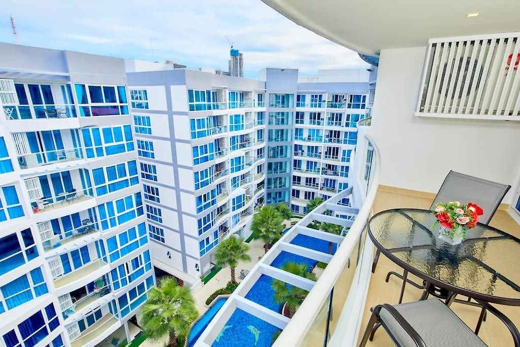 อพาร์ทเม้น Grand Avenue By Tech Pattaya