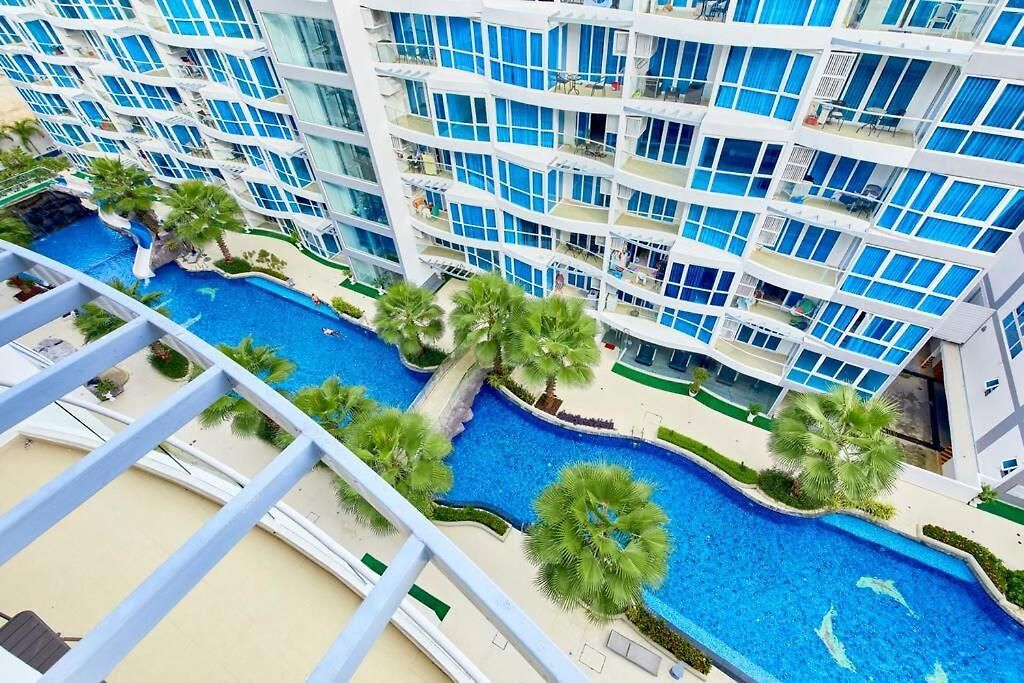 อพาร์ทเม้น Grand Avenue By Tech