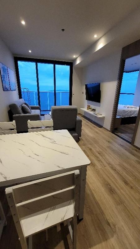 The Andromeda Seaview อพาร์ทเม้น *