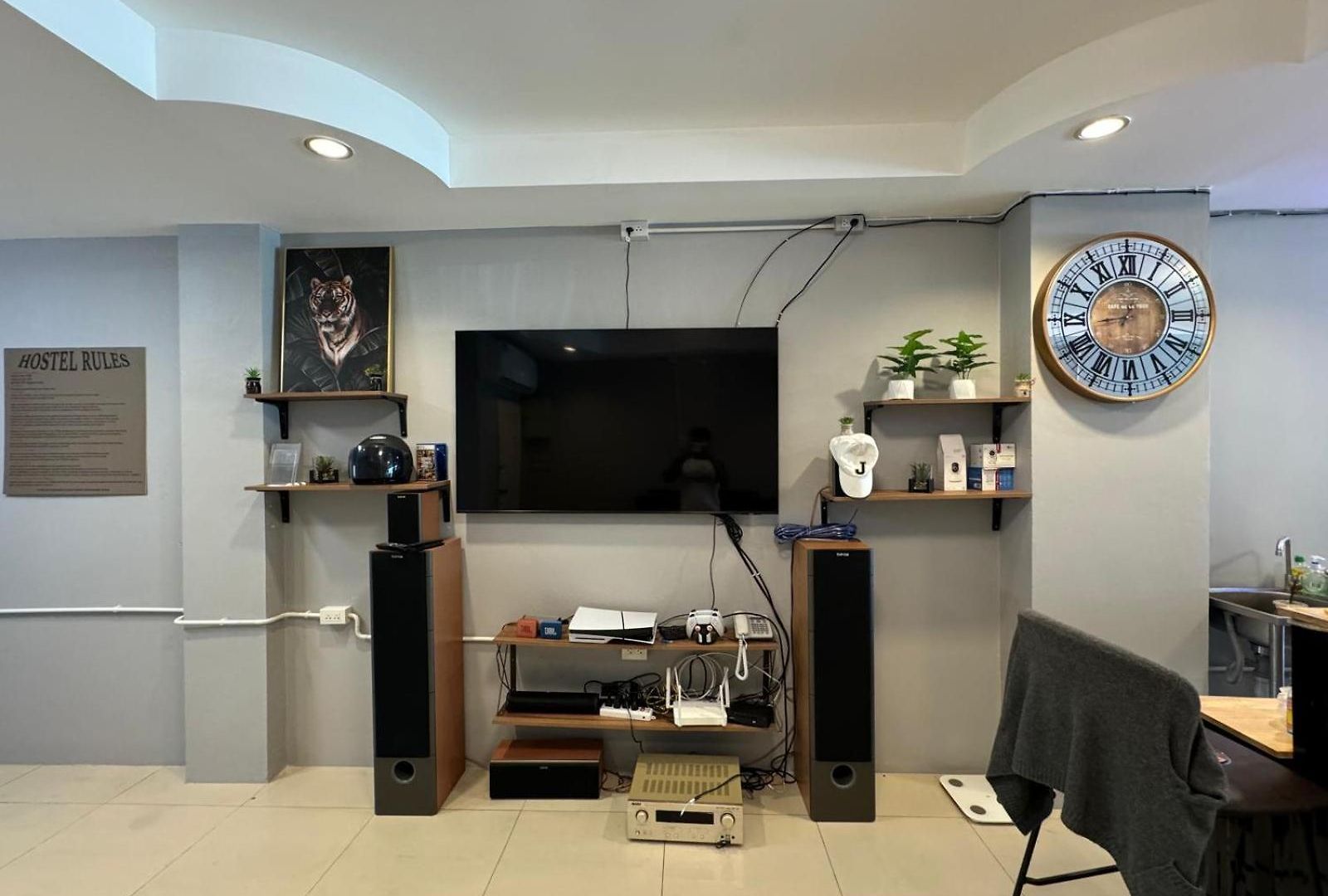 ที่พัก Js786 Cafe&bistro Pattaya