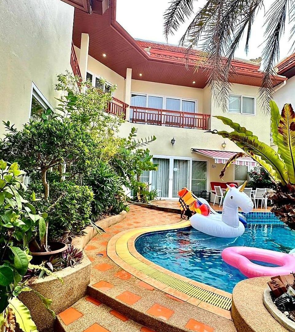 Luxury Garden Pool Near & Walking Street Villa Pattaya