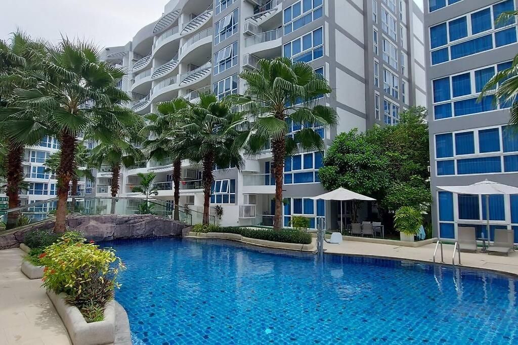 Grand Avenue - 2 B - 2 Baths, Pool View, 60sqm