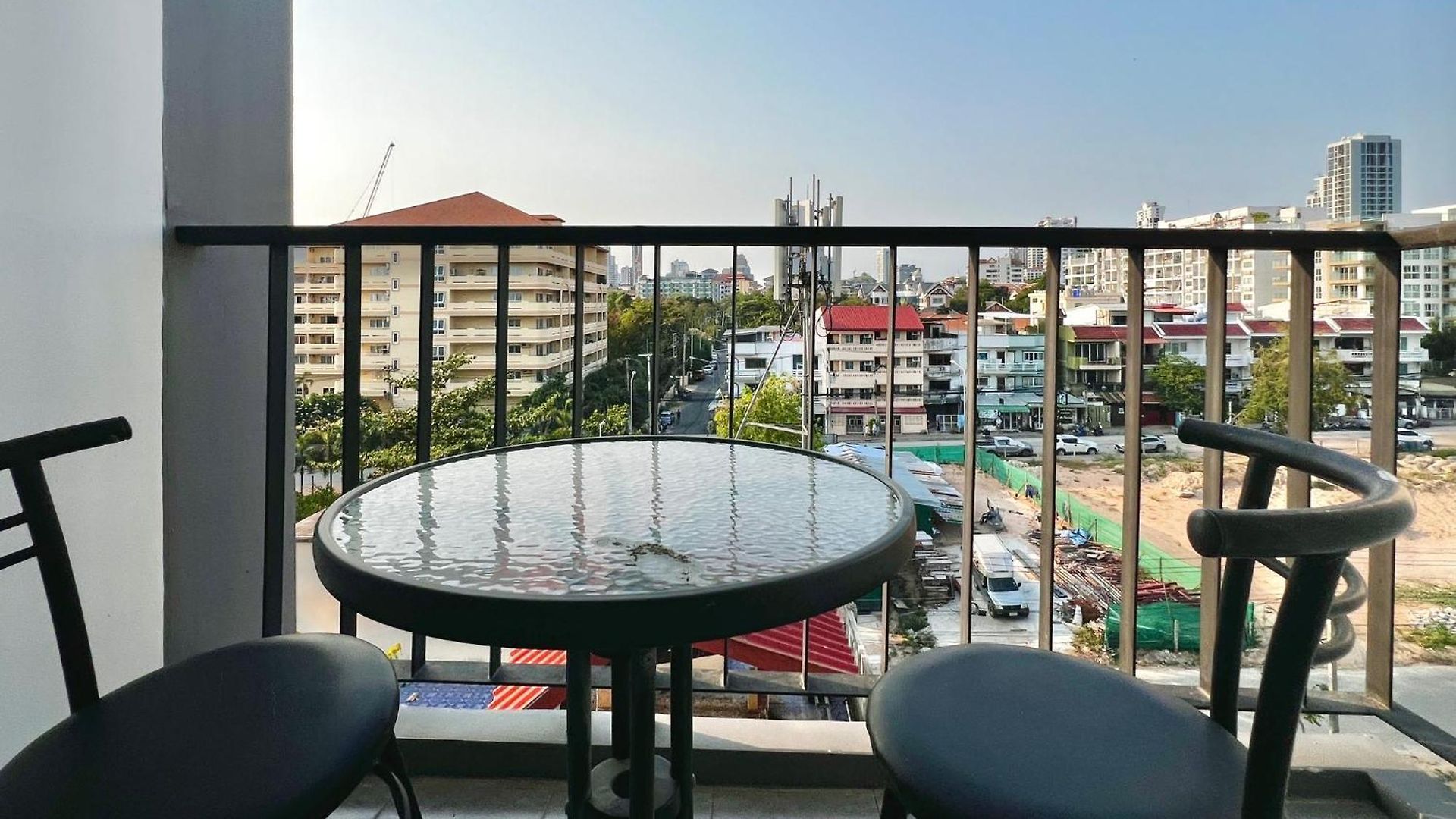 The Winner- 608 - Lovely Near The Sea On Praatumnak Hill Pattaya