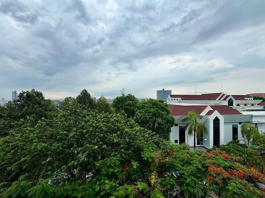 อพาร์ทเม้น Treetops By Psr Pattaya