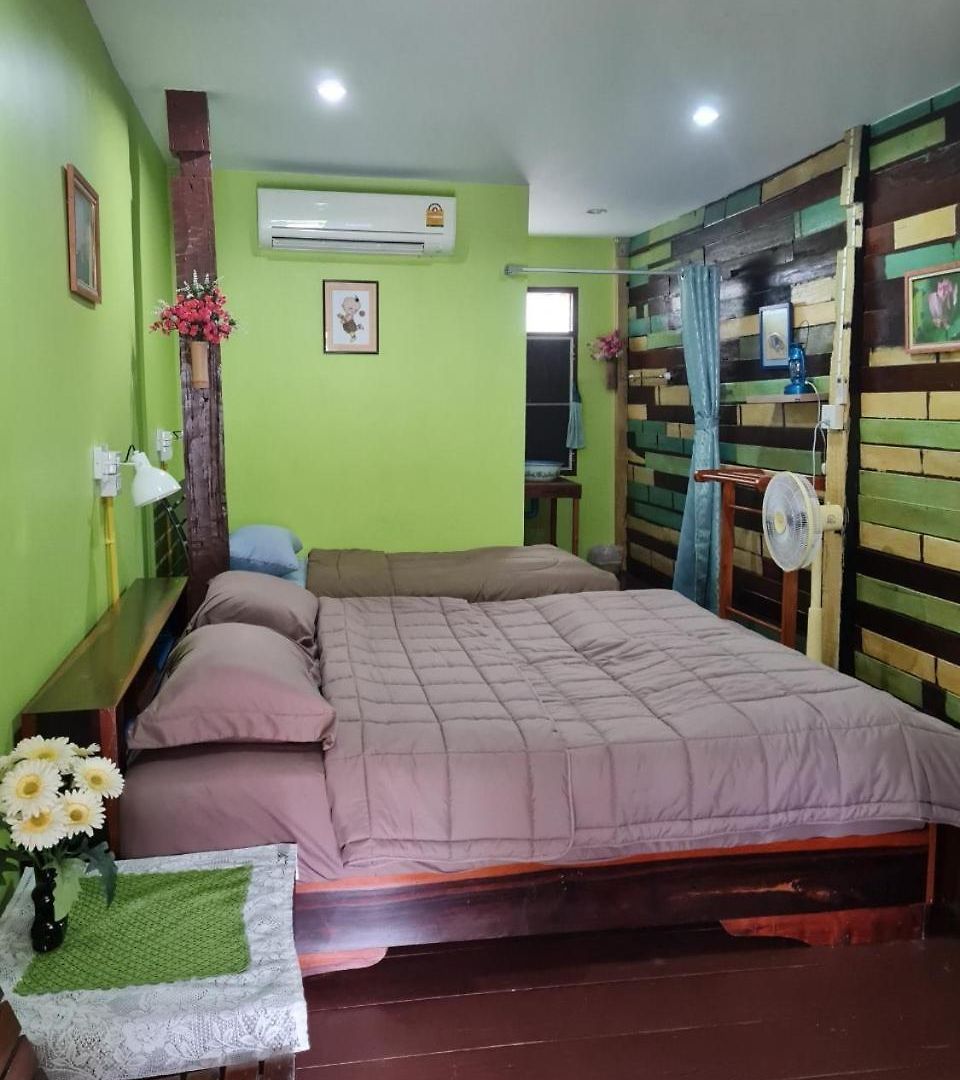 Lamour ละเมอ R-02 * Pattaya