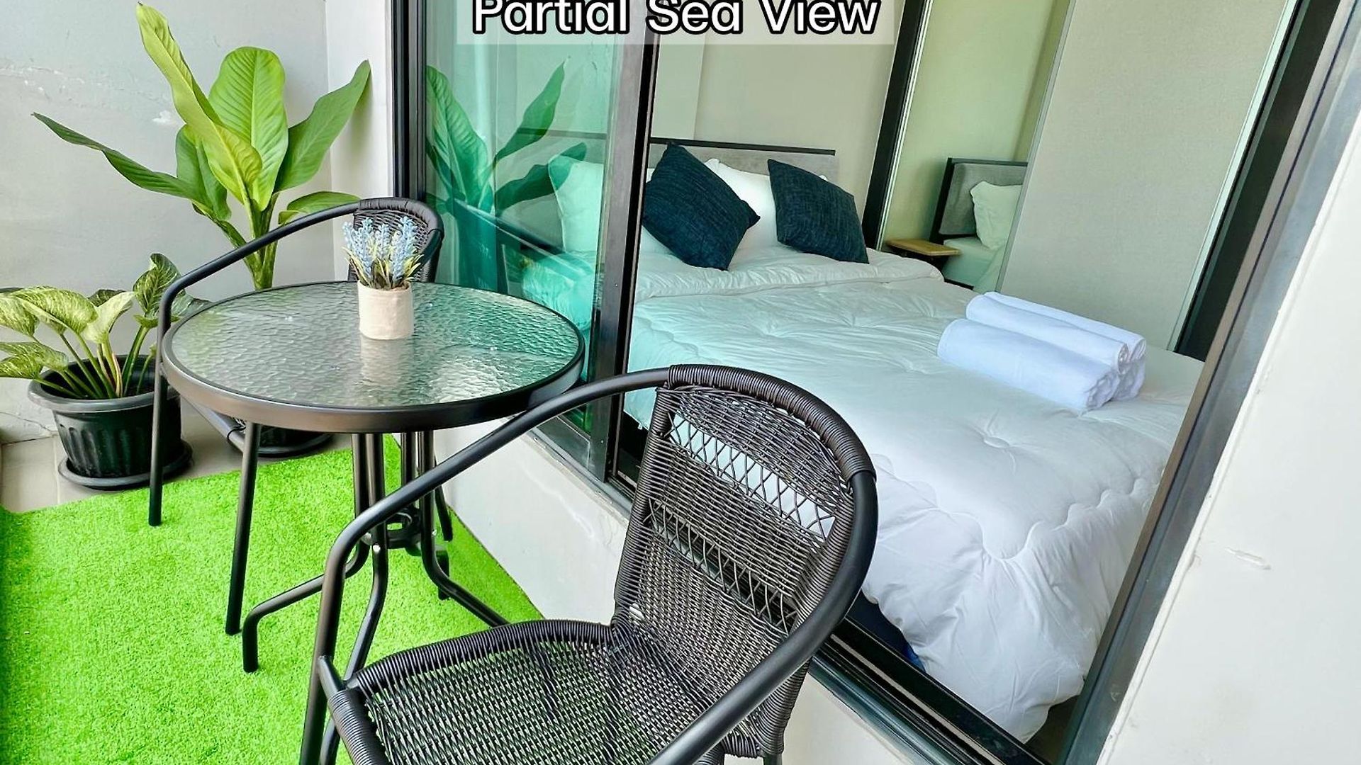 อพาร์ทเม้น Sea View @the Base