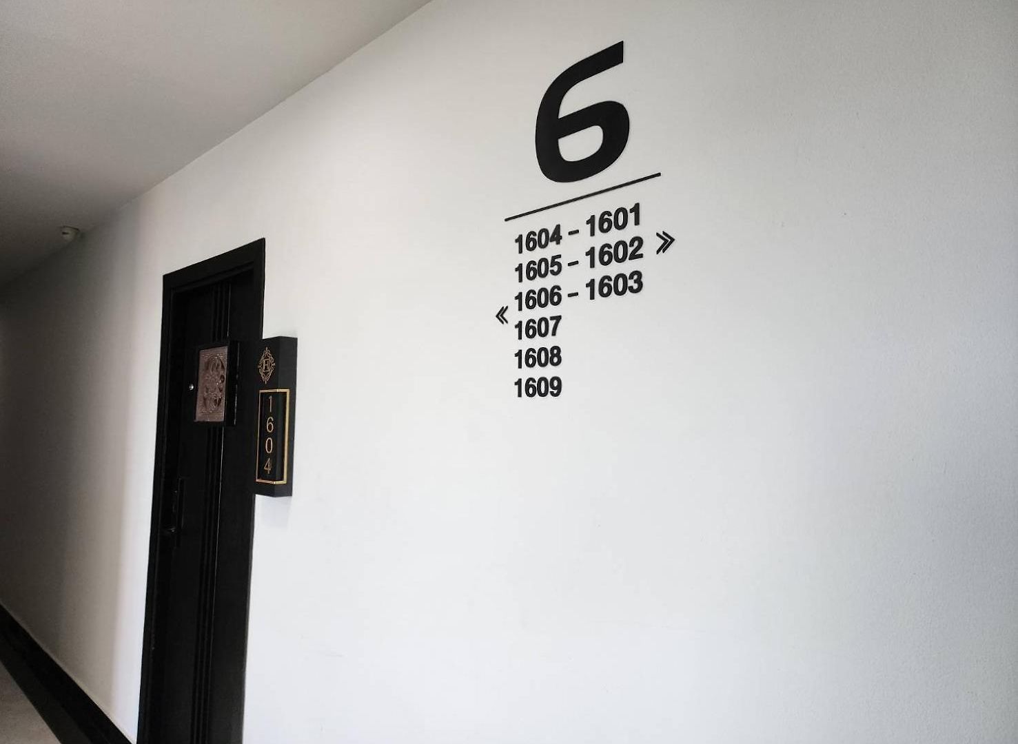 โรงแรม Lhc And