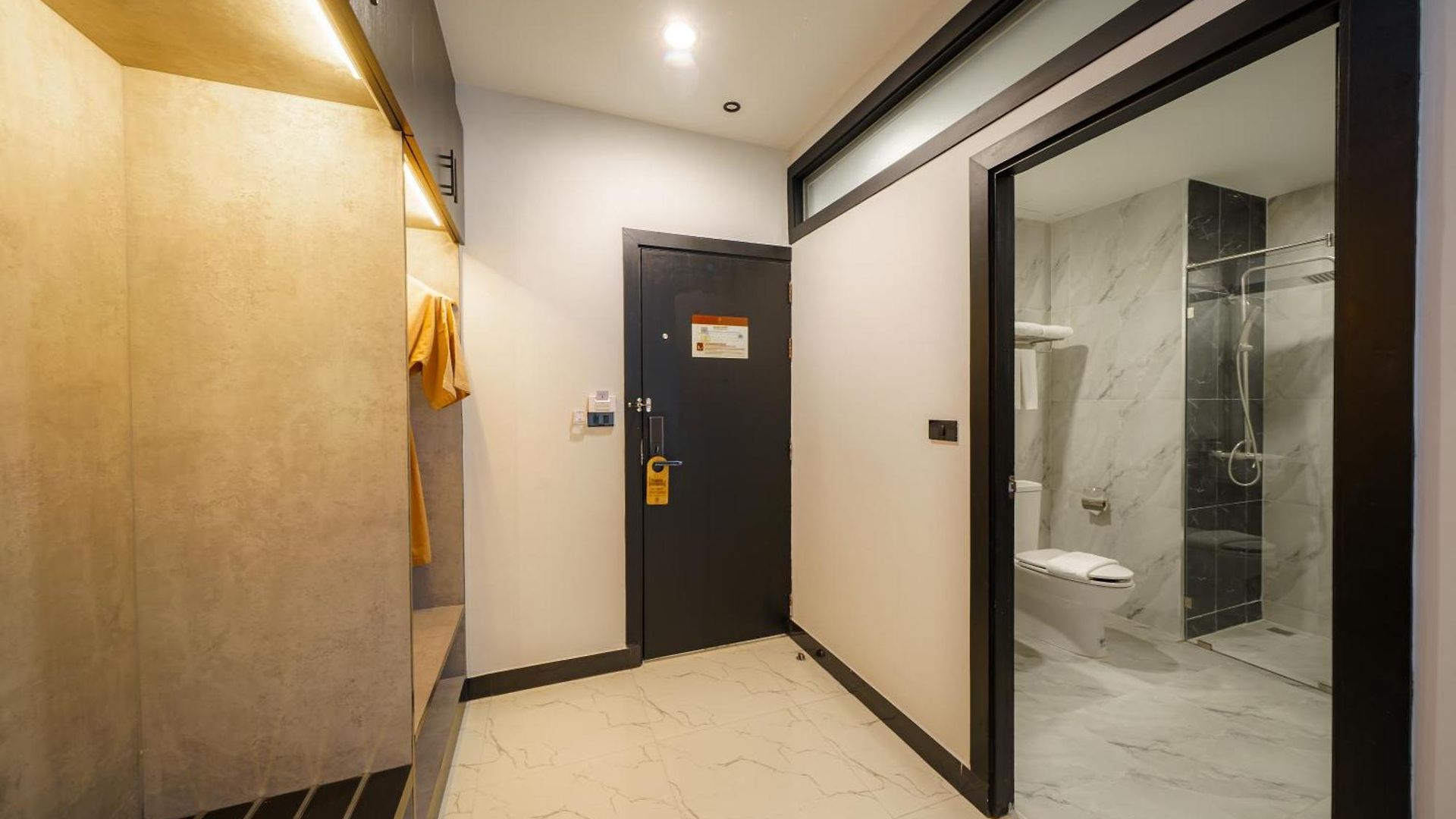 โรงแรม Lhc And 5*