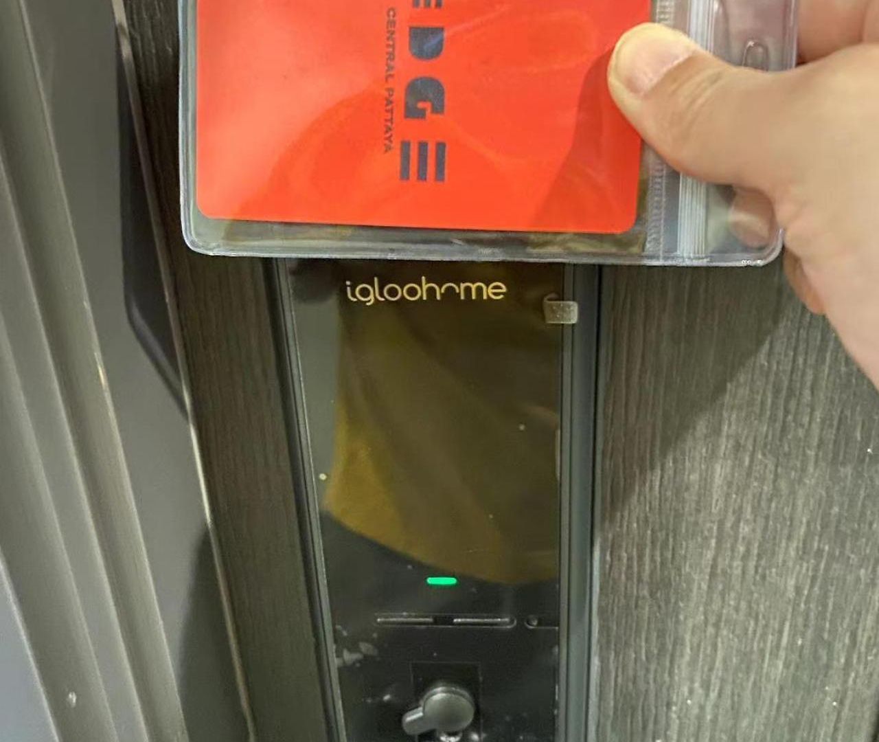 24a网红无边泳池edge豪华单卧室套房 海滩3分钟 *