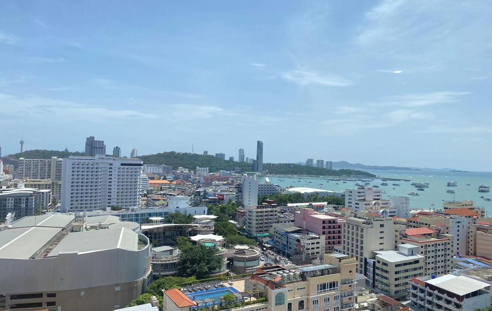 อพาร์ทเม้น 24a网红无边泳池edge豪华单卧室套房 海滩3分钟 *