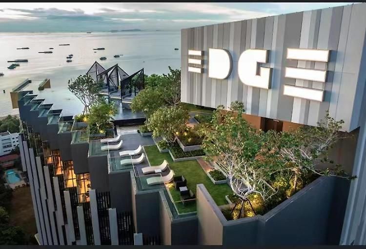 อพาร์ทเม้น 24a网红无边泳池edge豪华单卧室套房 海滩3分钟 Pattaya