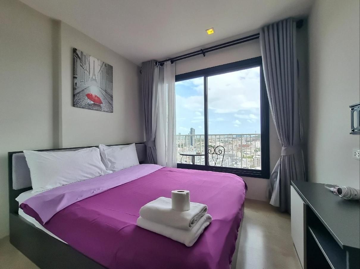 Apartment The Base Center Of Rooftop Swimming Pool Pattaya