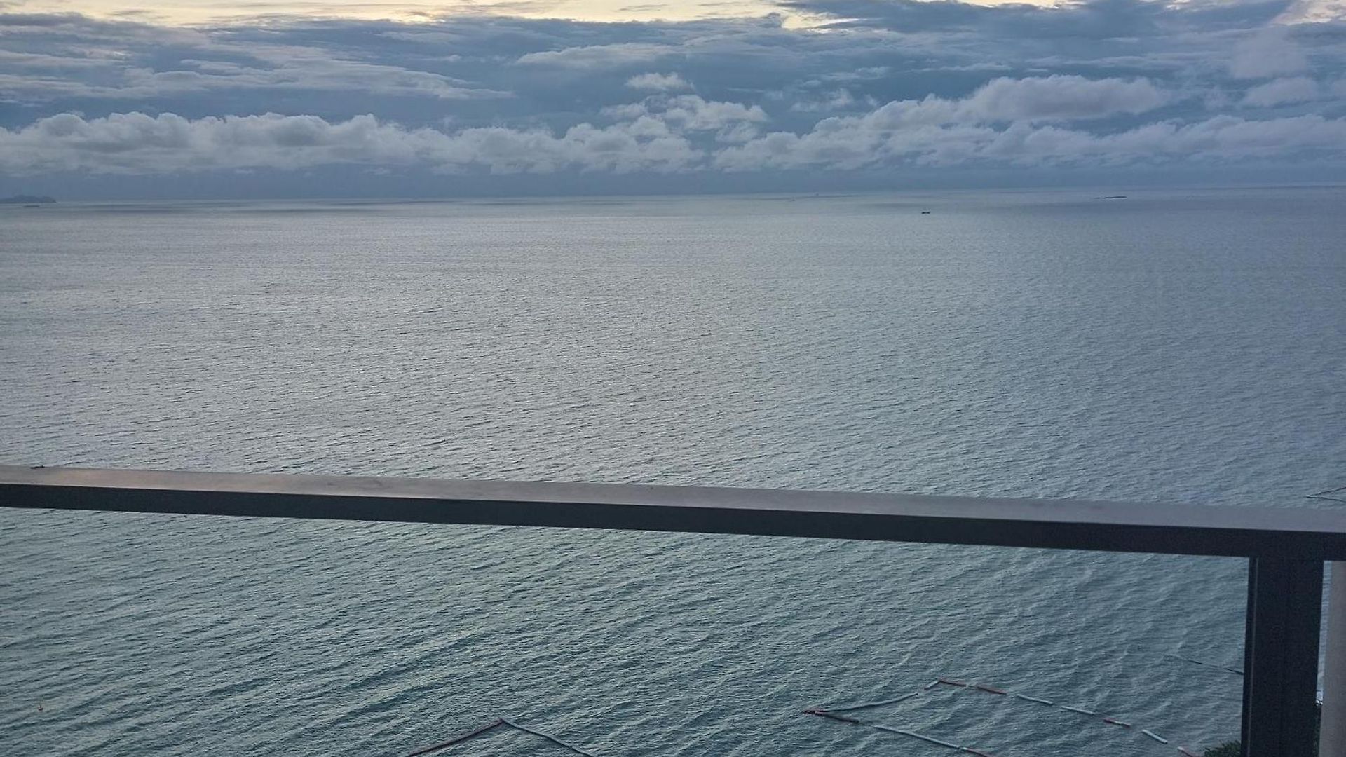 อพาร์ทเม้น Zen Sky Pattaya-38th Floor, Panoramic Sea View&private