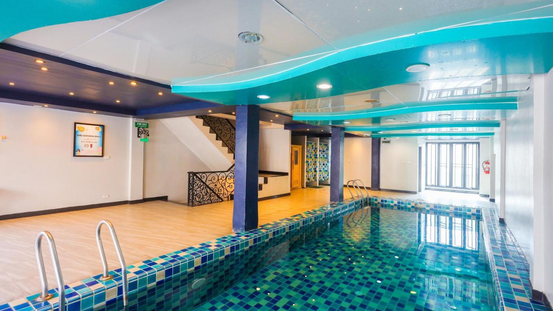 Land Royal โรงแรม 4*