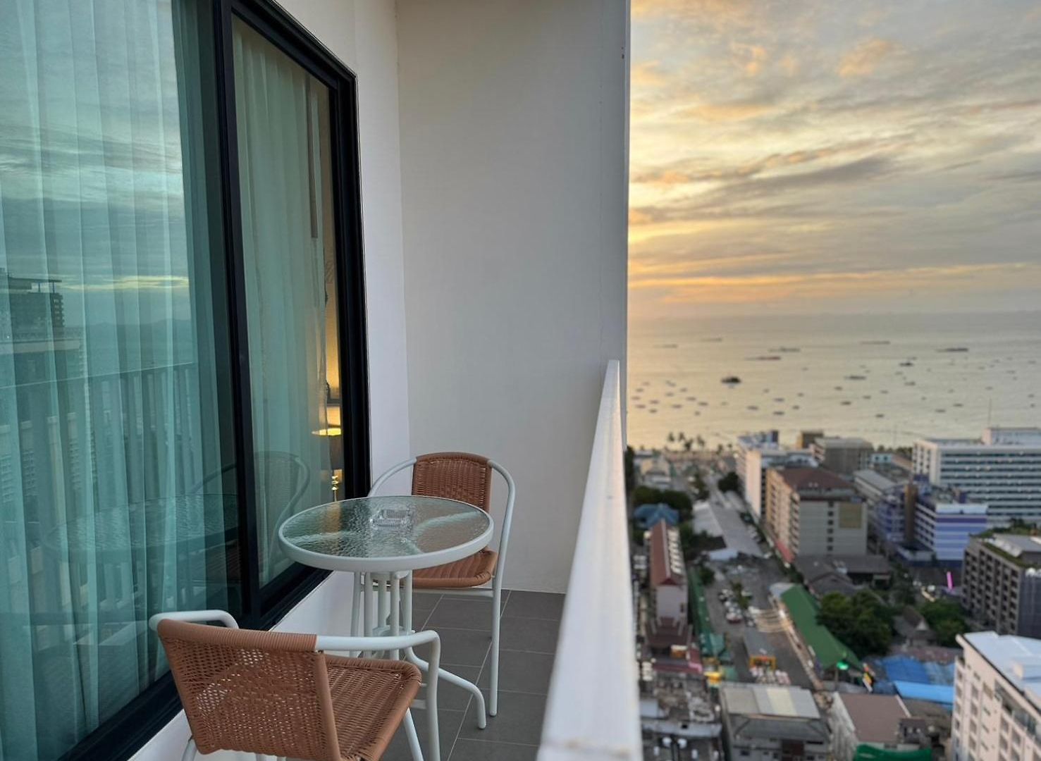 High Floor Sea View At The Base By 888 Pattaya