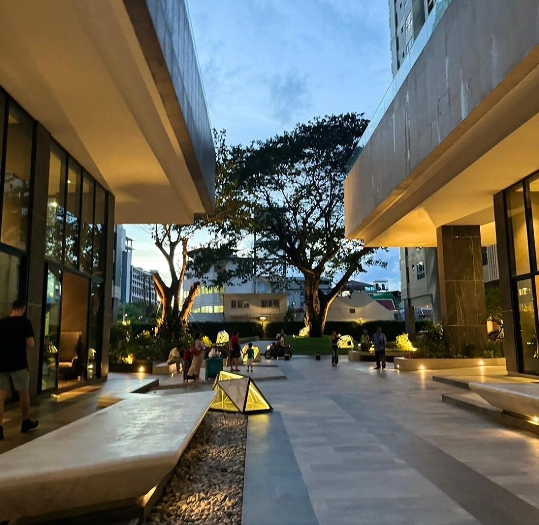 High Floor Sea View At The Base By 888
