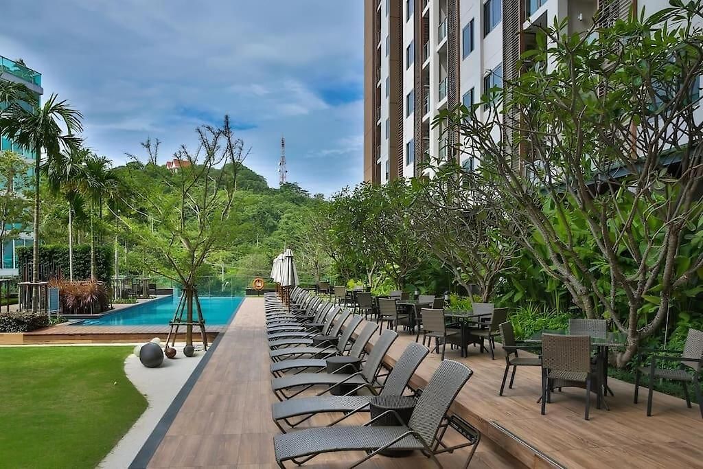 Sea View Spacious Near Walking Street อพาร์ทเม้น