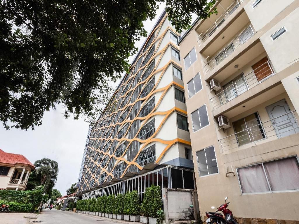 Oyo 1126 Curve Boutique 3* Pattaya