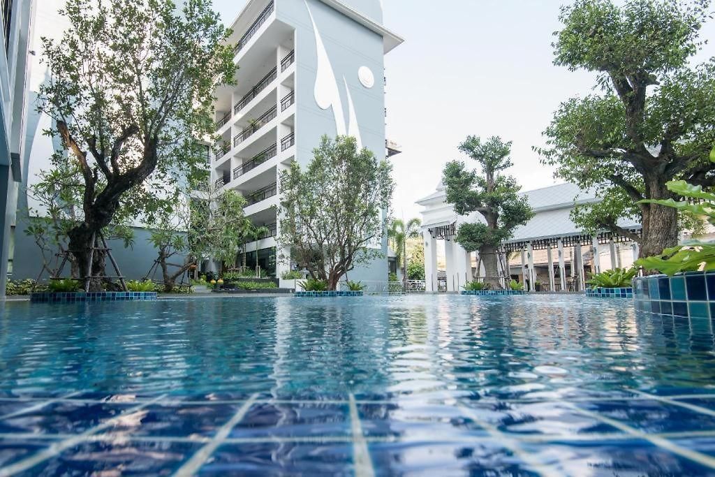 รีสอร์ท Bay Jomtien 5*