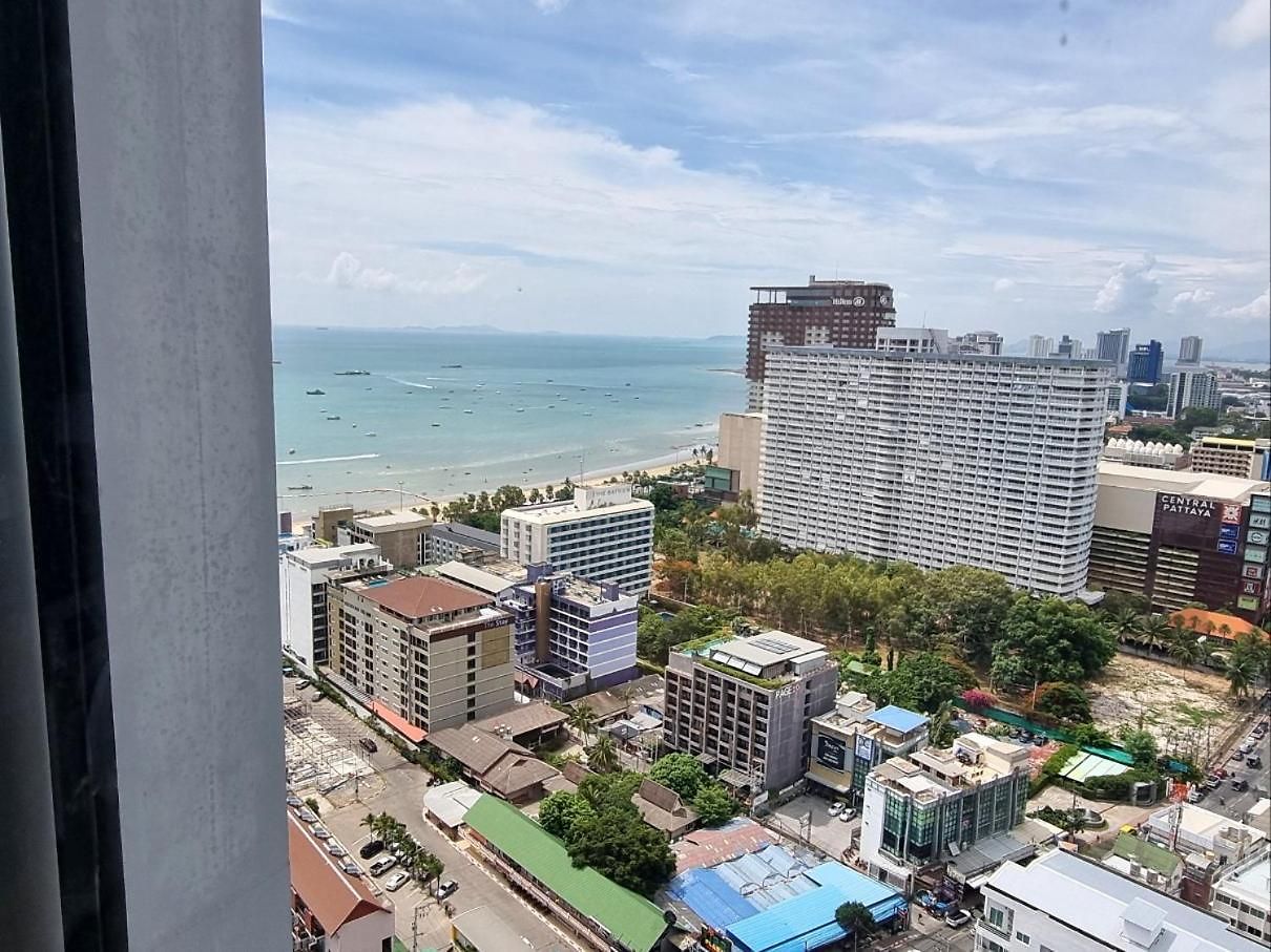 Edge Near Walking Street อพาร์ทเม้น Pattaya