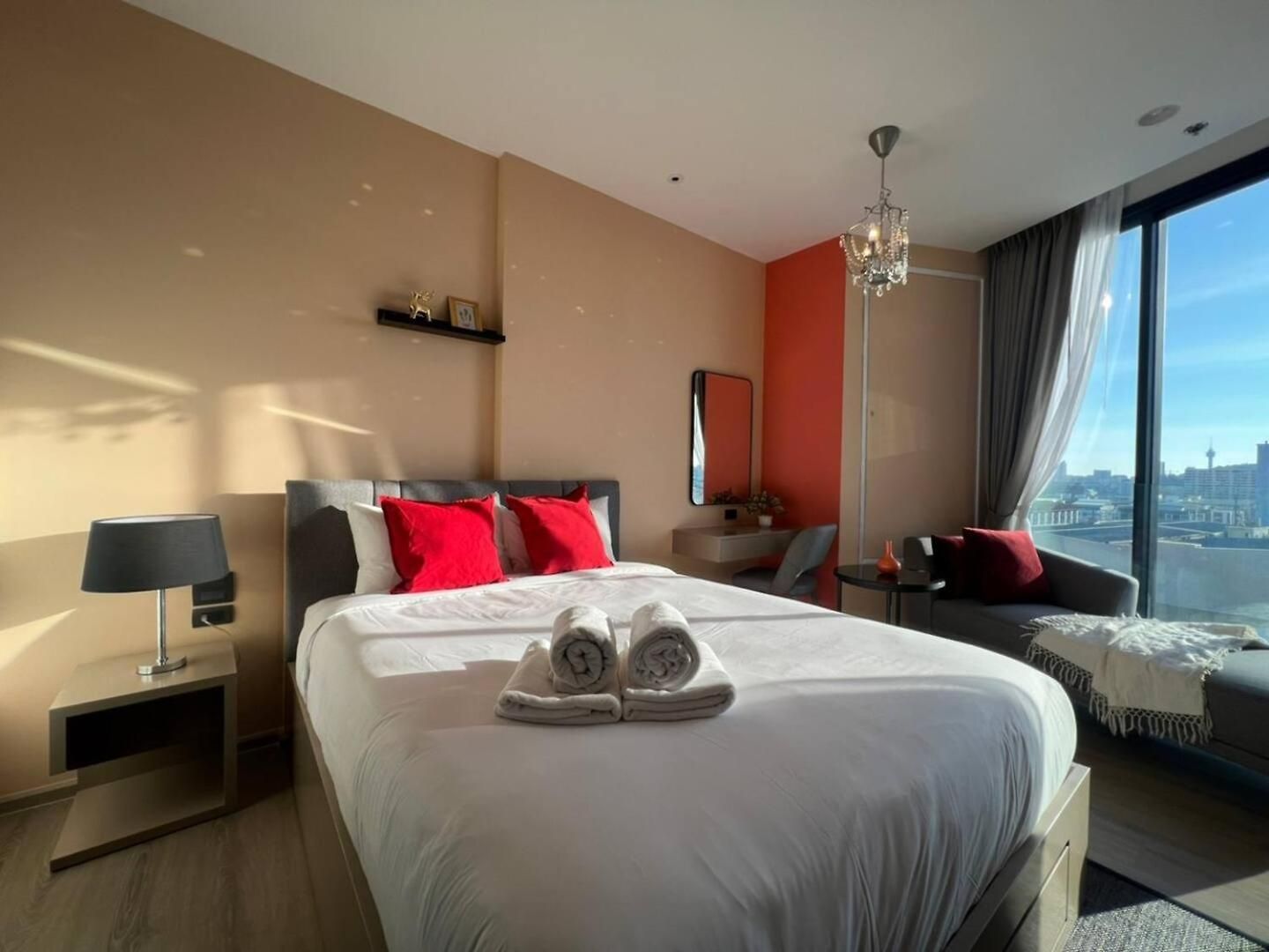 Downtown Chic Rooftop Pool #es20712 Apartment Pattaya