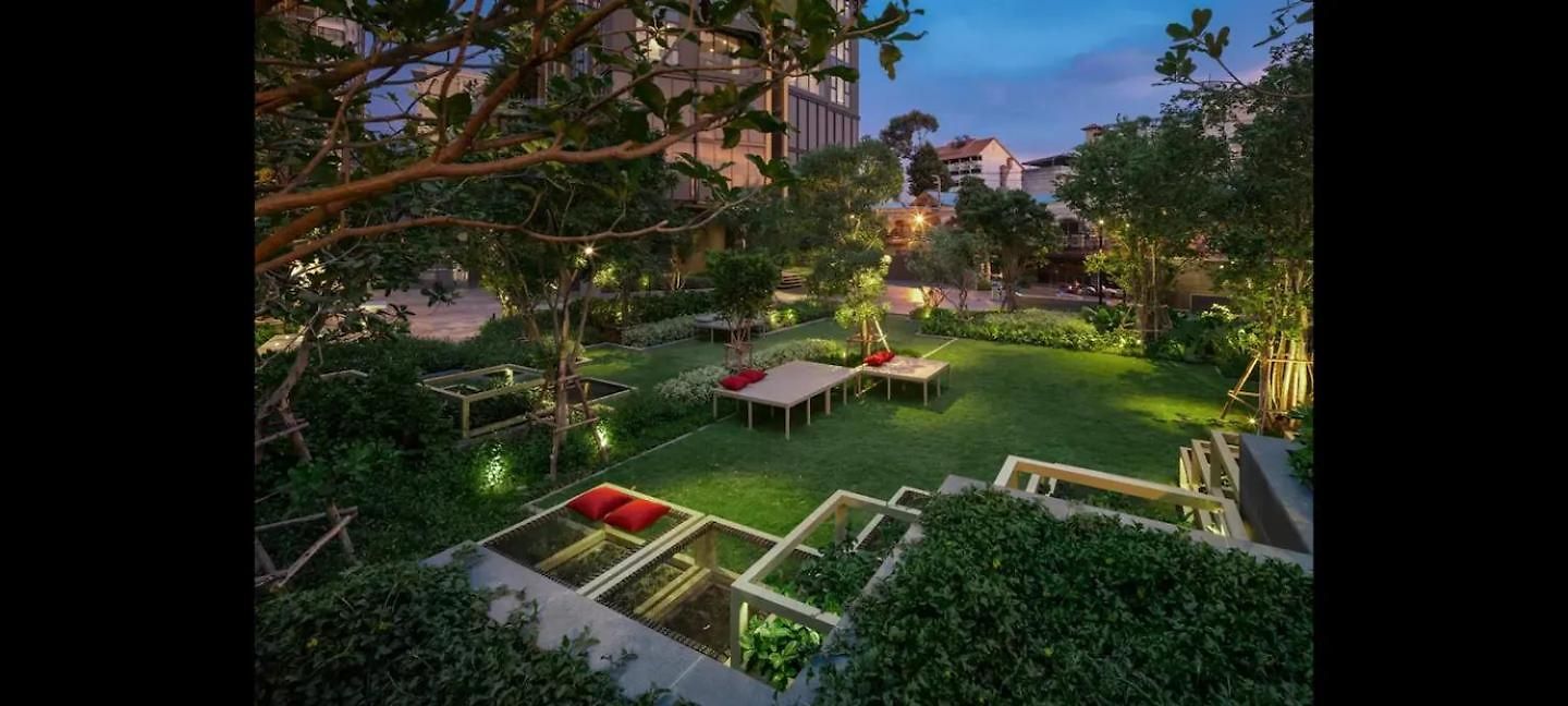 Apartment Downtown Chic Rooftop Pool #es20712
