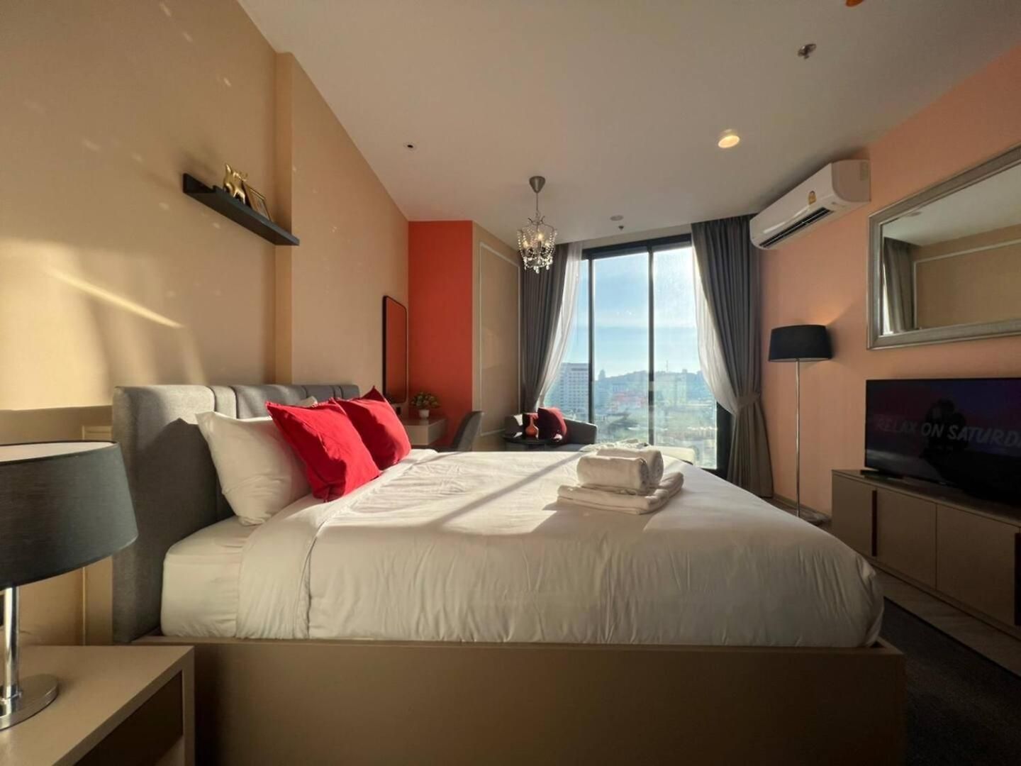 Downtown Chic Rooftop Pool #es20712 Pattaya