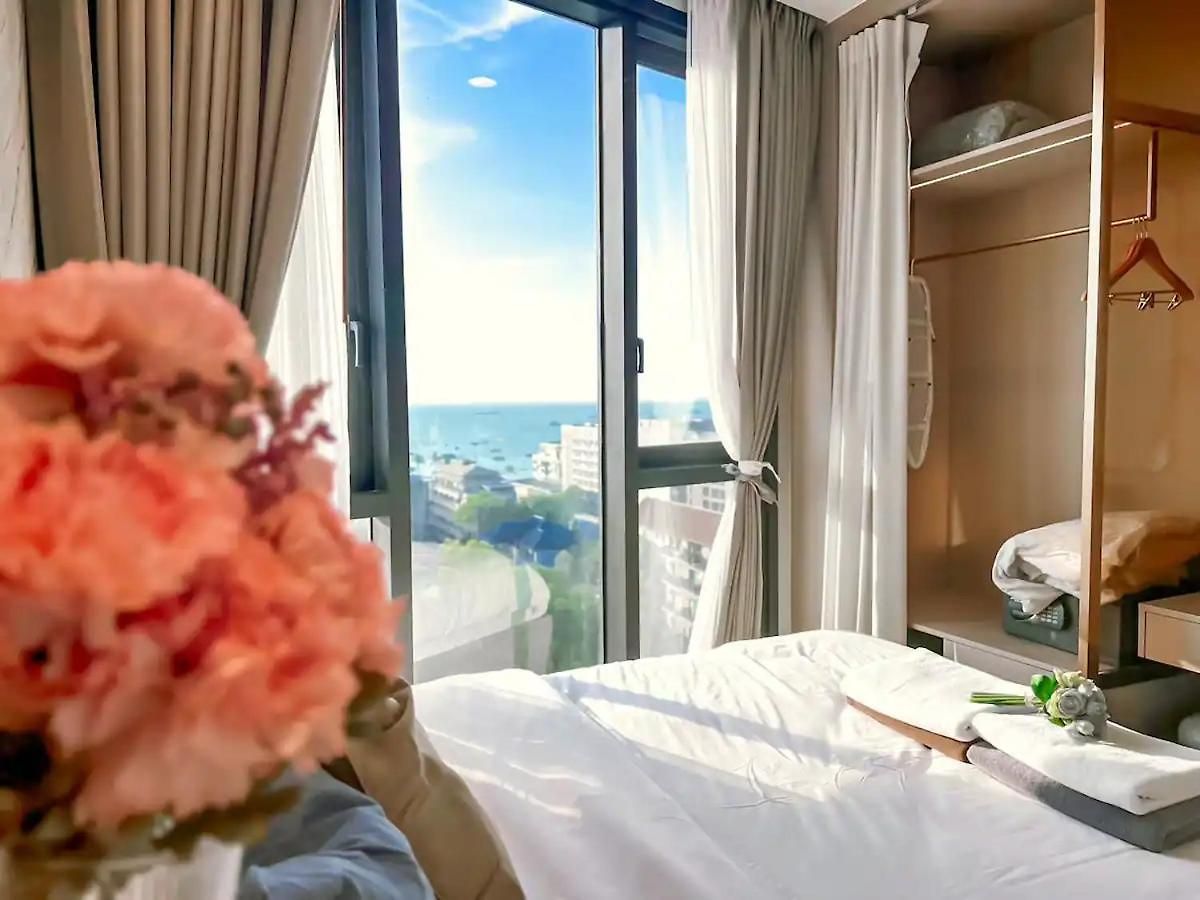 อพาร์ทเม้น Newest!& Rare 2bdrms Ocean Facing Balcony #ef23914 Pattaya