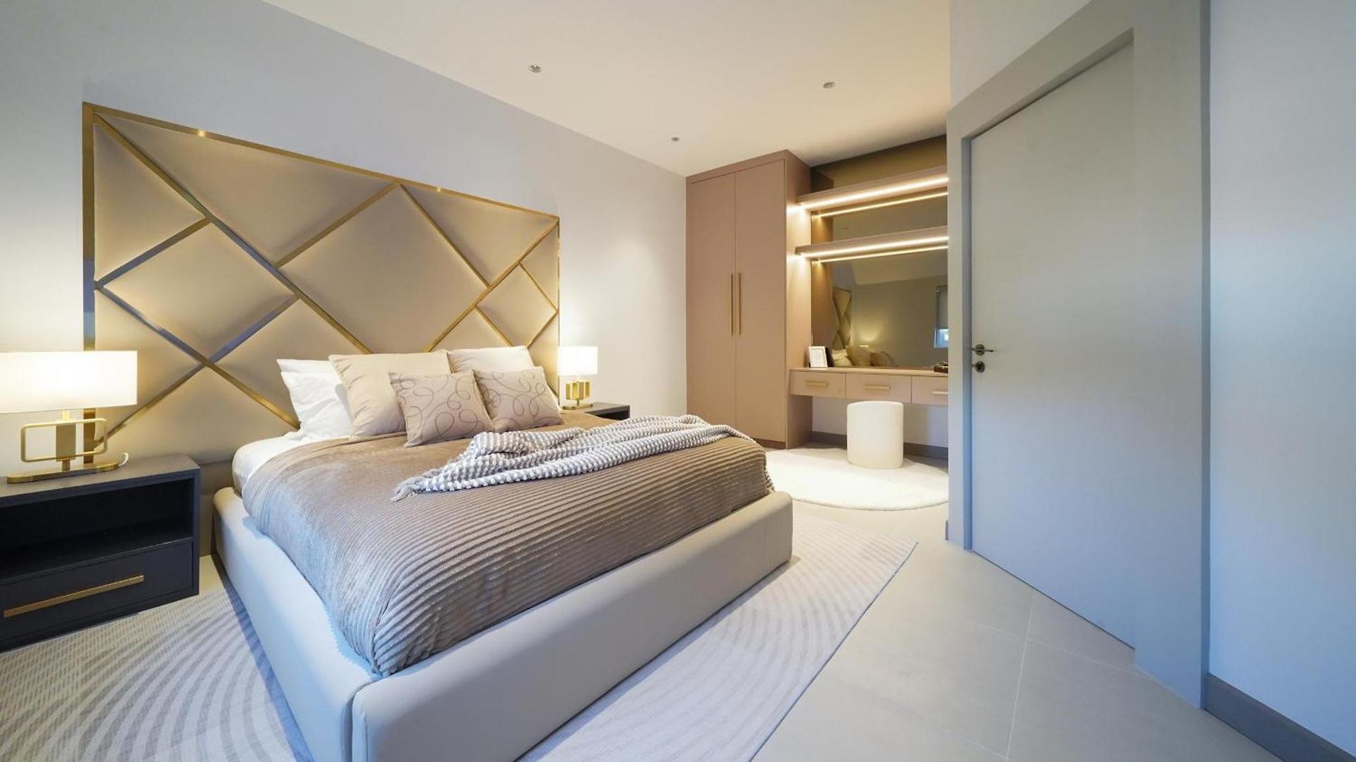 Villa New 2024 - 4br Pet-friendly Pool - Jomtien *
