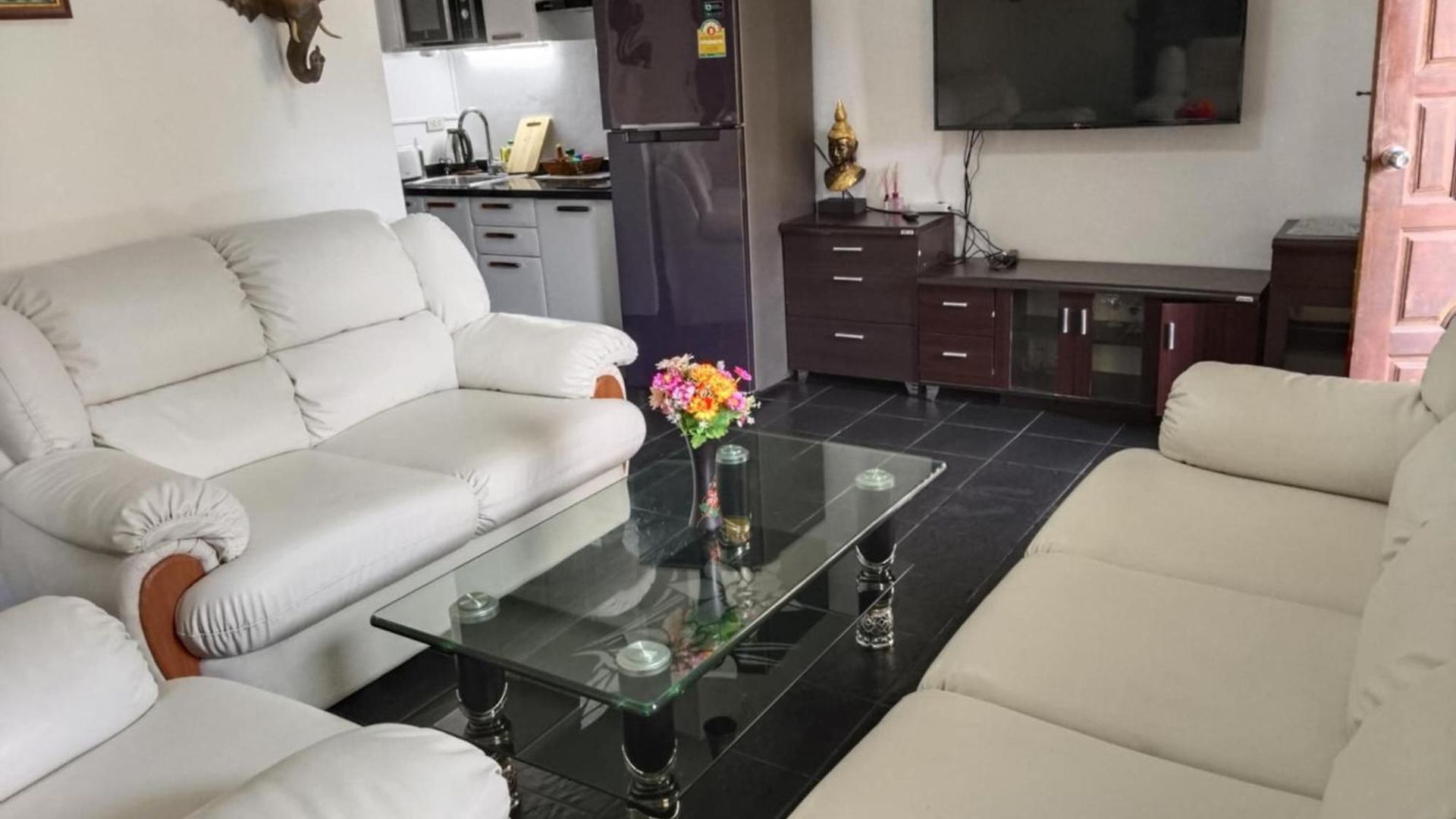 บ้านพัก Phratamnak & - 100 Mtr From The 4*